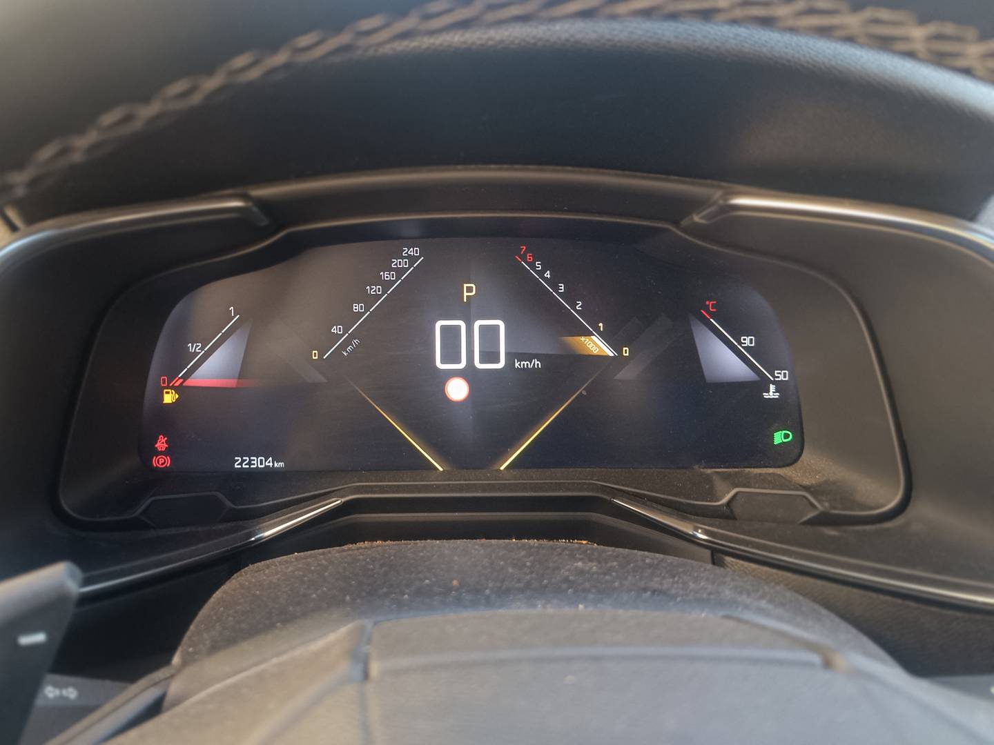 Foto DS DS 7 Crossback DS DS7 Crossback PureTech 130 Bastille+ AT (131 CV)