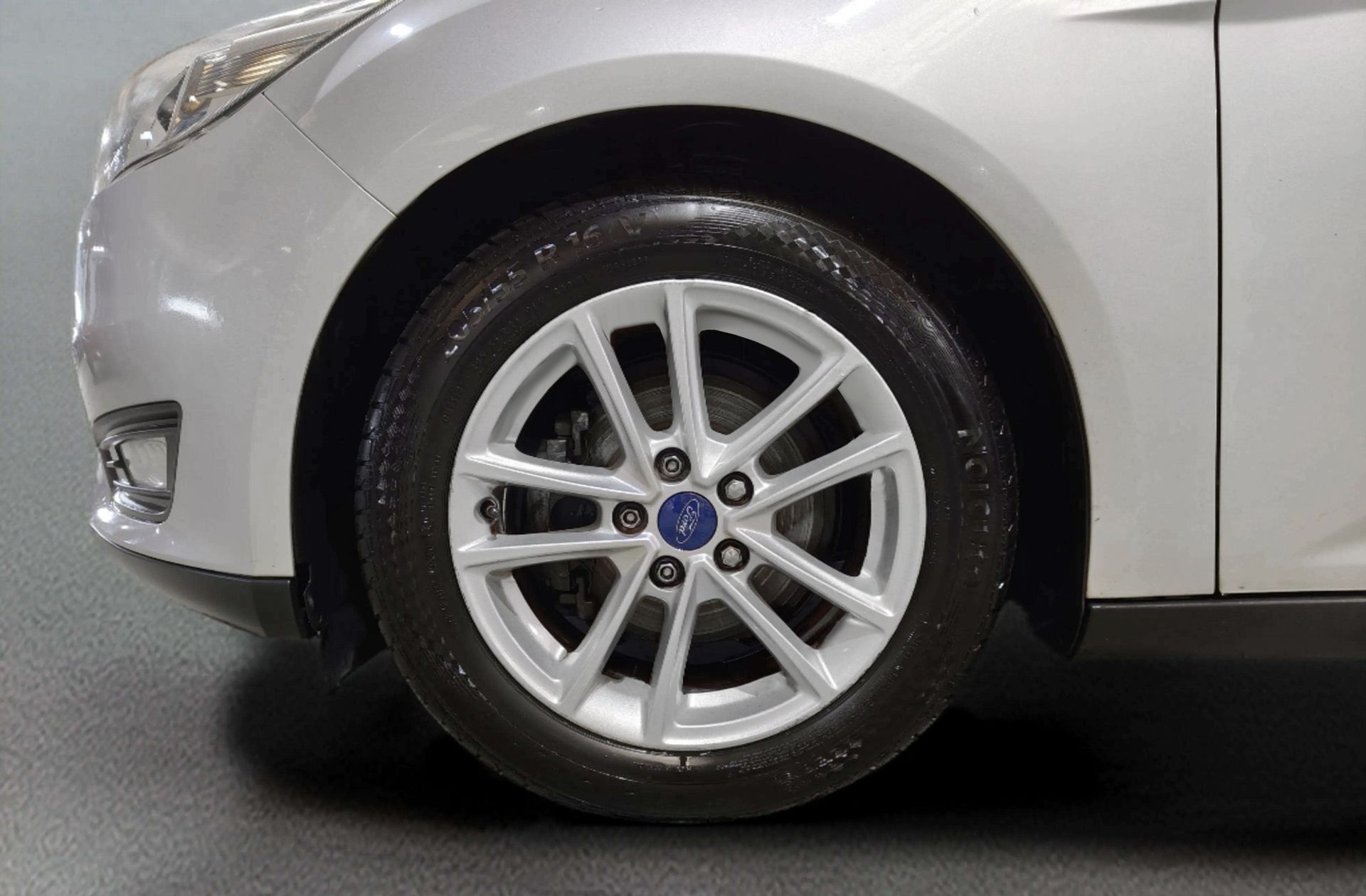 Ford Focus 1.0 EcoBoost Trend+ - foto 29