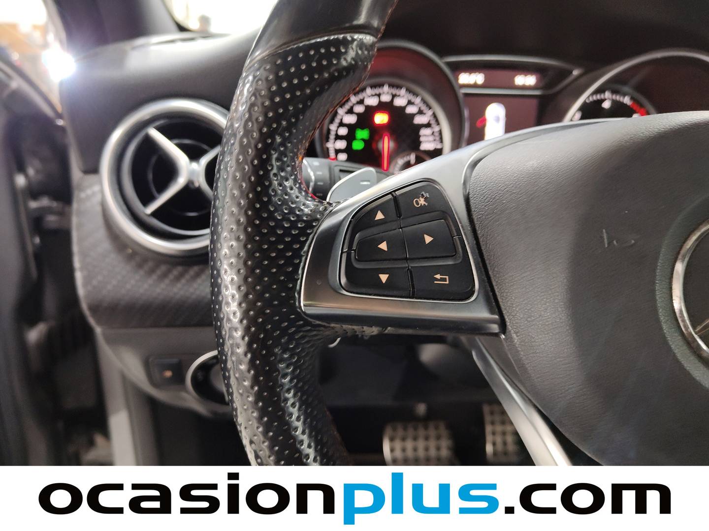 Mercedes Clase A Mercedes Clase A 200 d AMG Line (136 CV) seminuevo