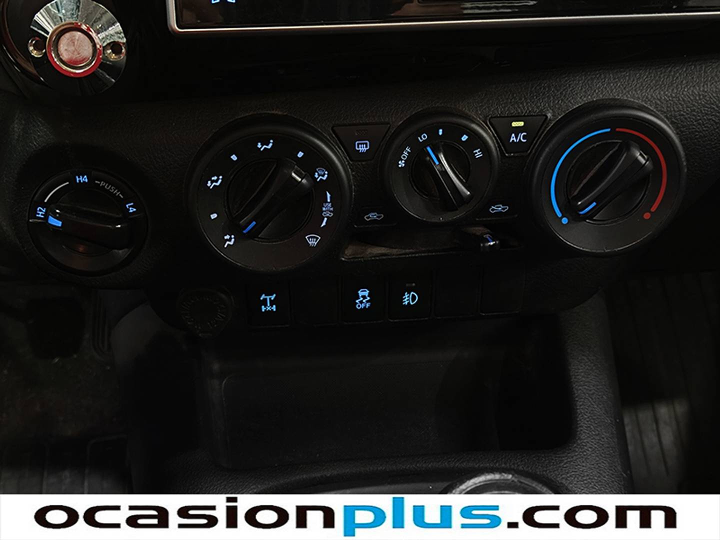 Acabados Toyota Hilux Toyota Hilux 2.4 D-4D Doble Cabina GX (150 CV)