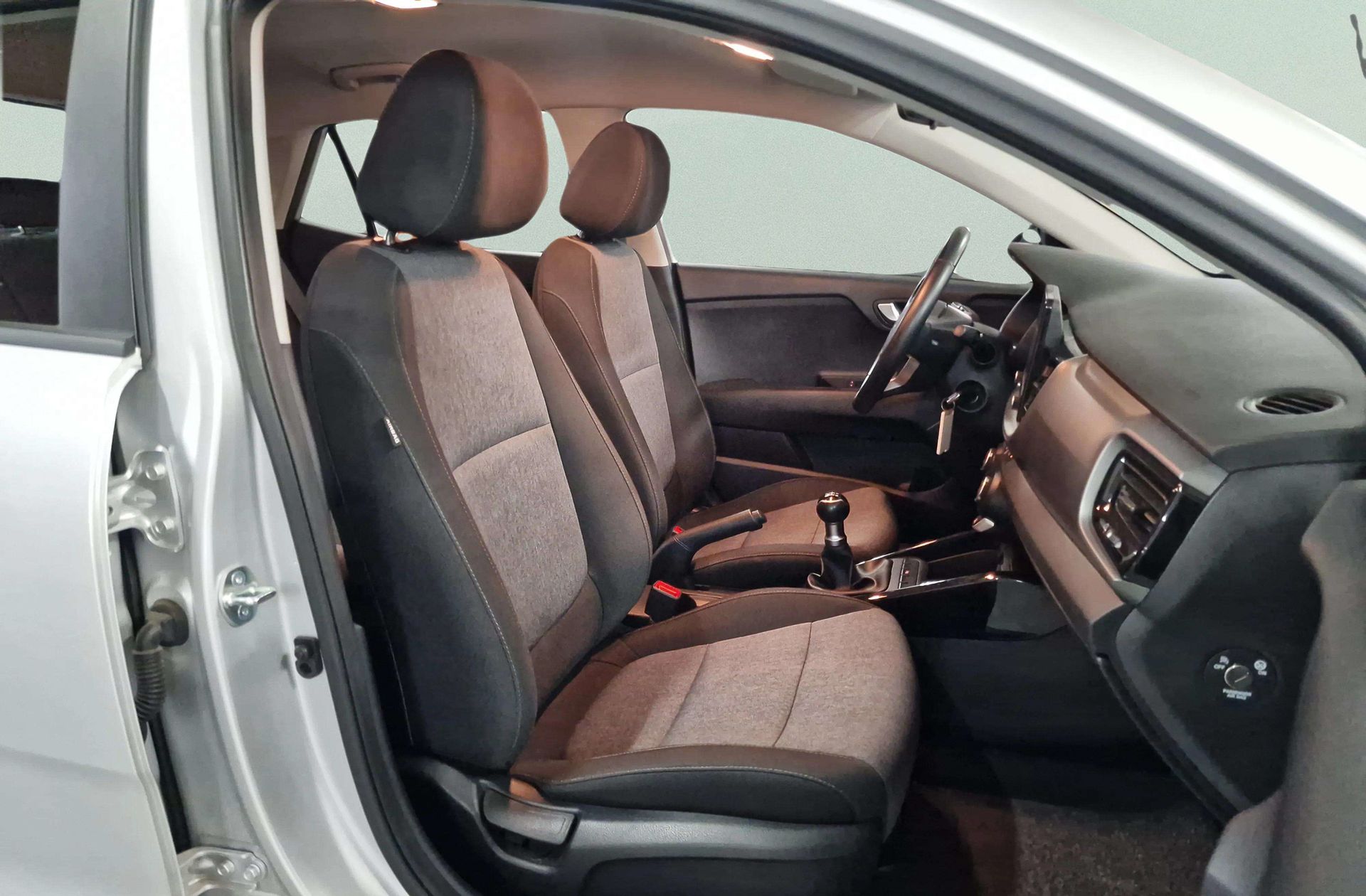 Kia Stonic 1.2 DPi Drive - foto 18