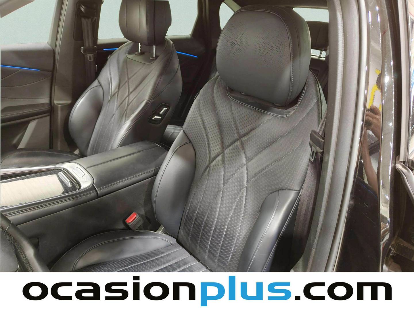 Equipamiento del OMODA 9 OMODA 9 1.5 TGDI SHS Premium AWD (537 CV) 4x4