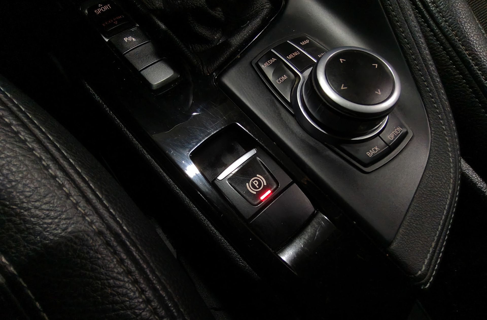 BMW X1 sDrive18d - foto 32