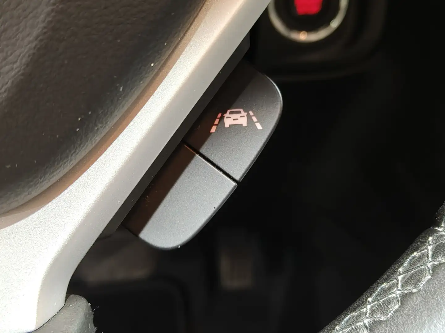 Foto Suzuki Vitara Suzuki Vitara 1.4 Turbo GLX SR 6AT  (140 CV)