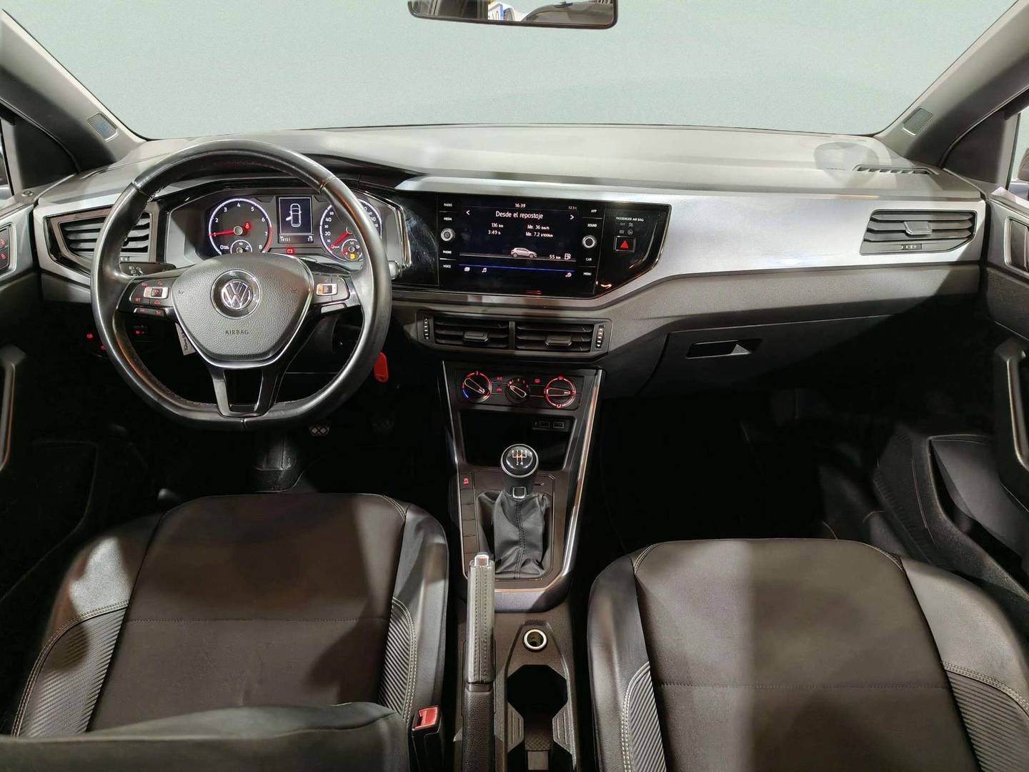 Foto Volkswagen Polo Volkswagen Polo Advance 1.0 TSI (95 CV)