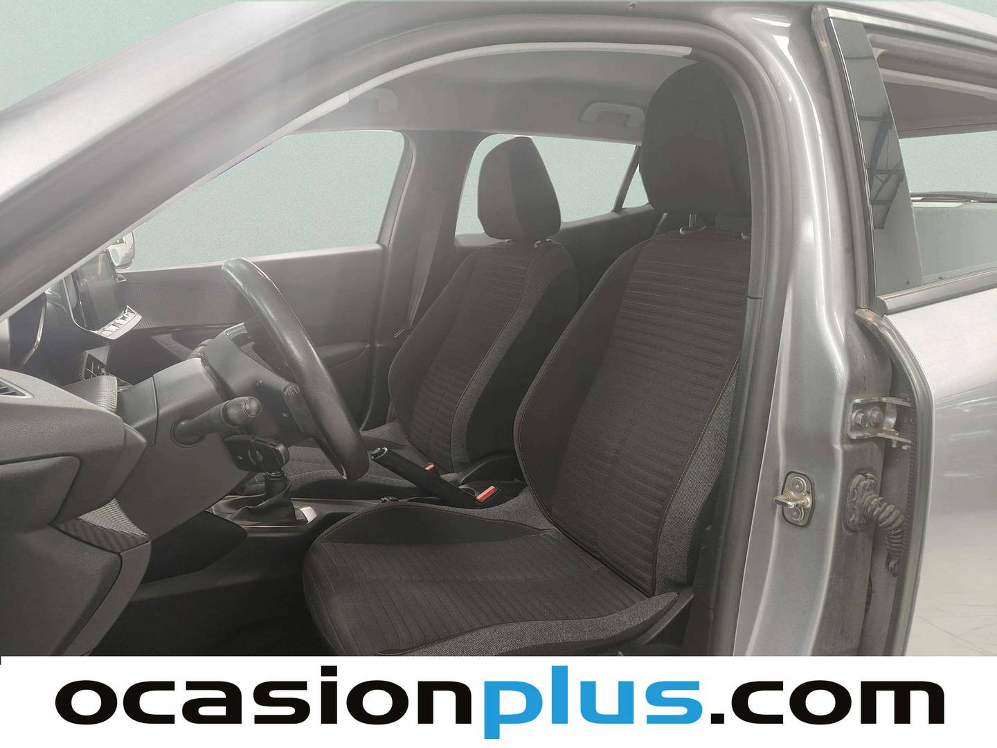 Foto asientos delanteros Peugeot 2008 Peugeot 2008 BlueHDi 100 S&S Active (100 CV)