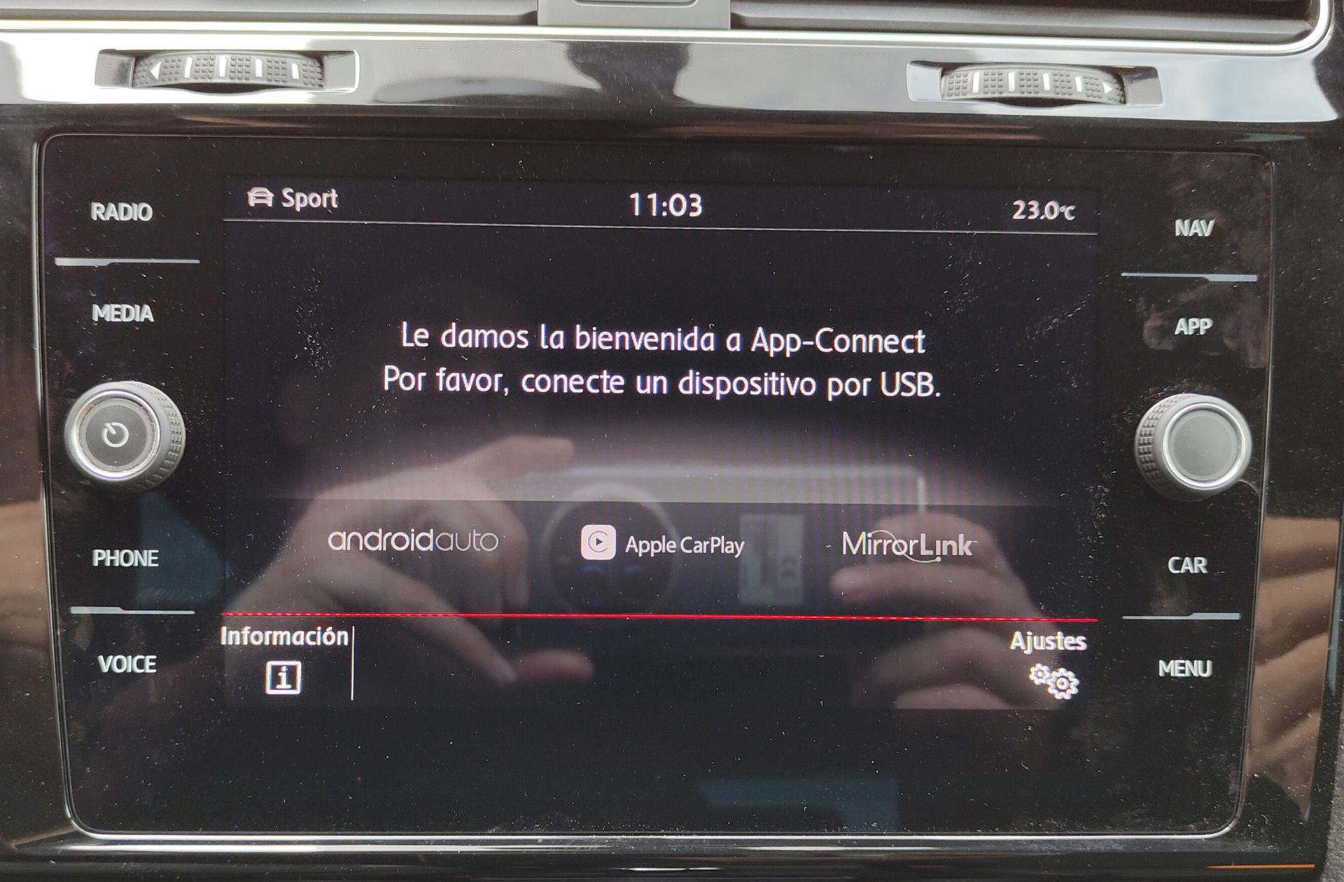 Volkswagen Golf GTI 2.0 TSI DSG - foto 10