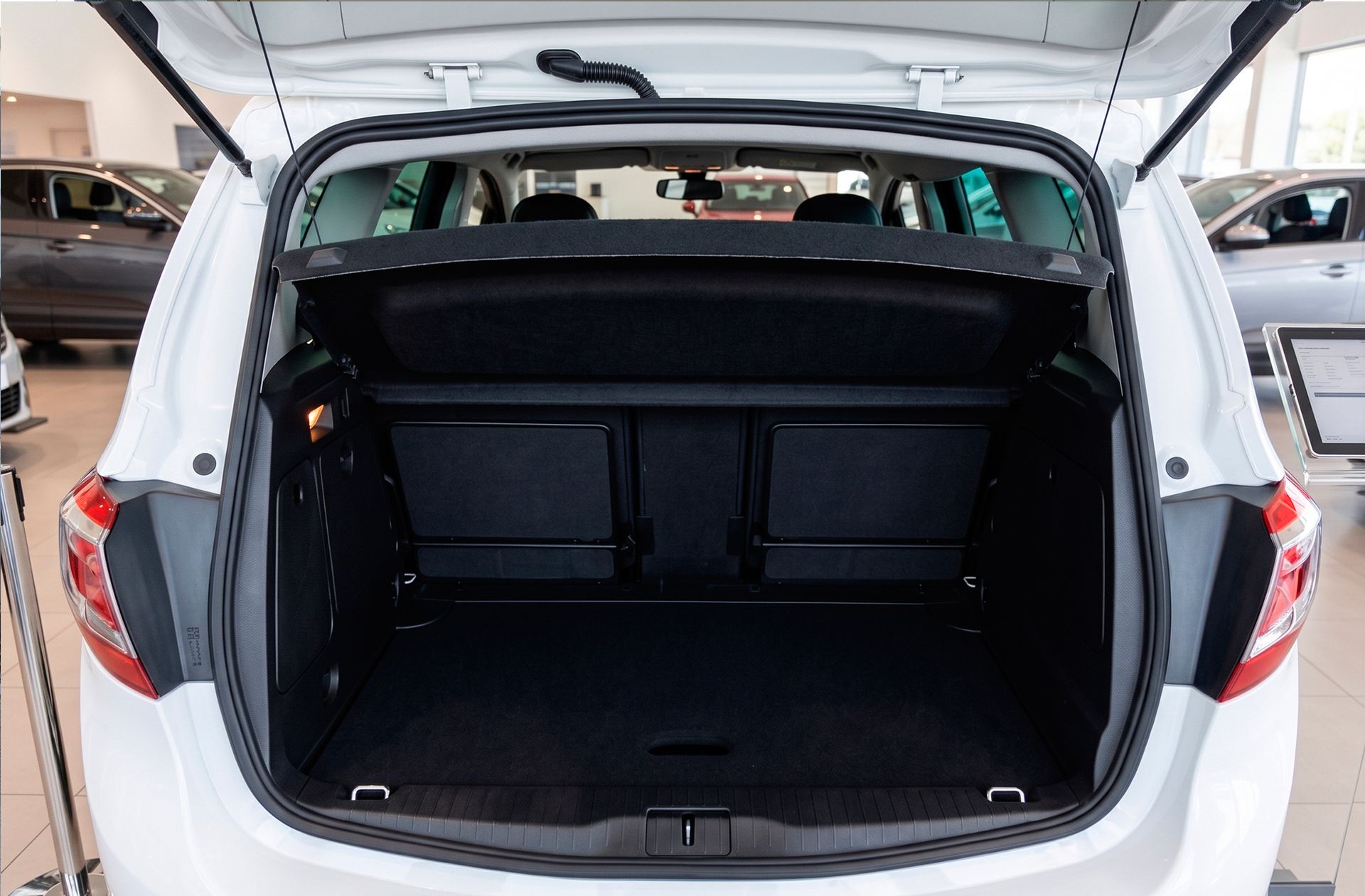 Opel Meriva 1.6 CDTi Selective - foto 14