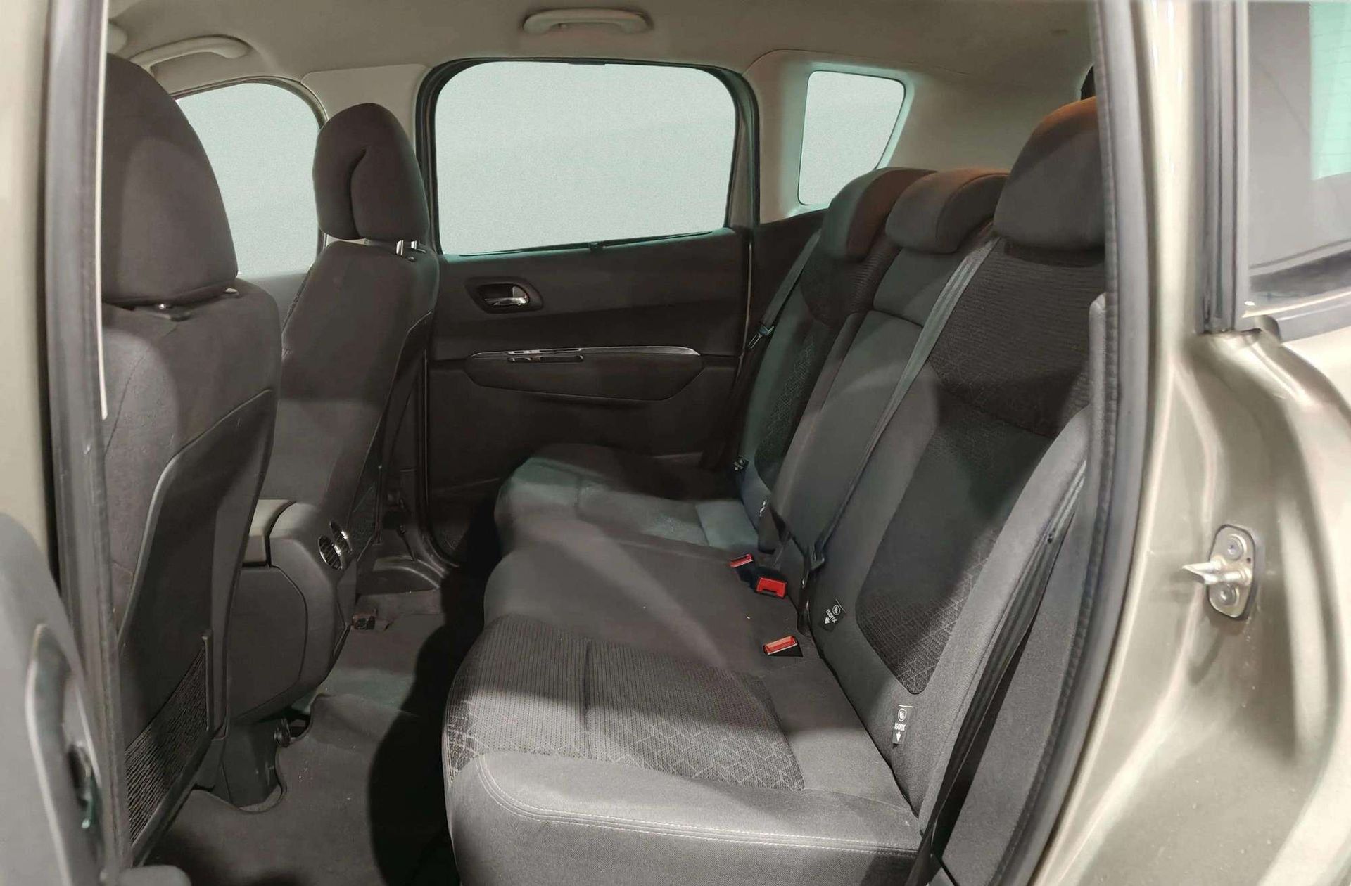 Peugeot 3008 1.6 BlueHDi FAP Style - foto 11