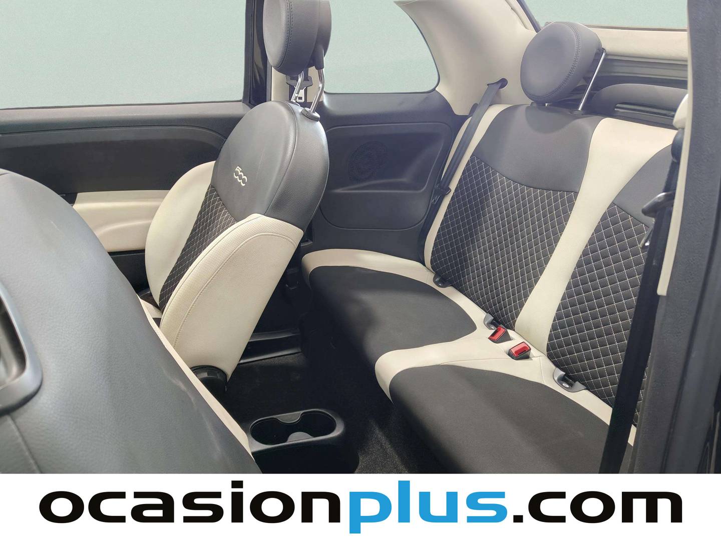 Foto asientos traseros Fiat 500C Fiat 500C 1.0 Hybrid Dolcevita 51 kW (70 CV)