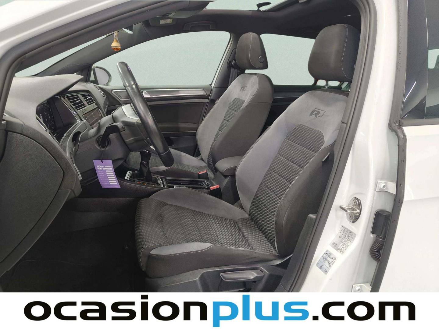 Foto asientos traseros Volkswagen Golf Volkswagen Golf Sport 2.0 TDI (150 CV) Pack R Line