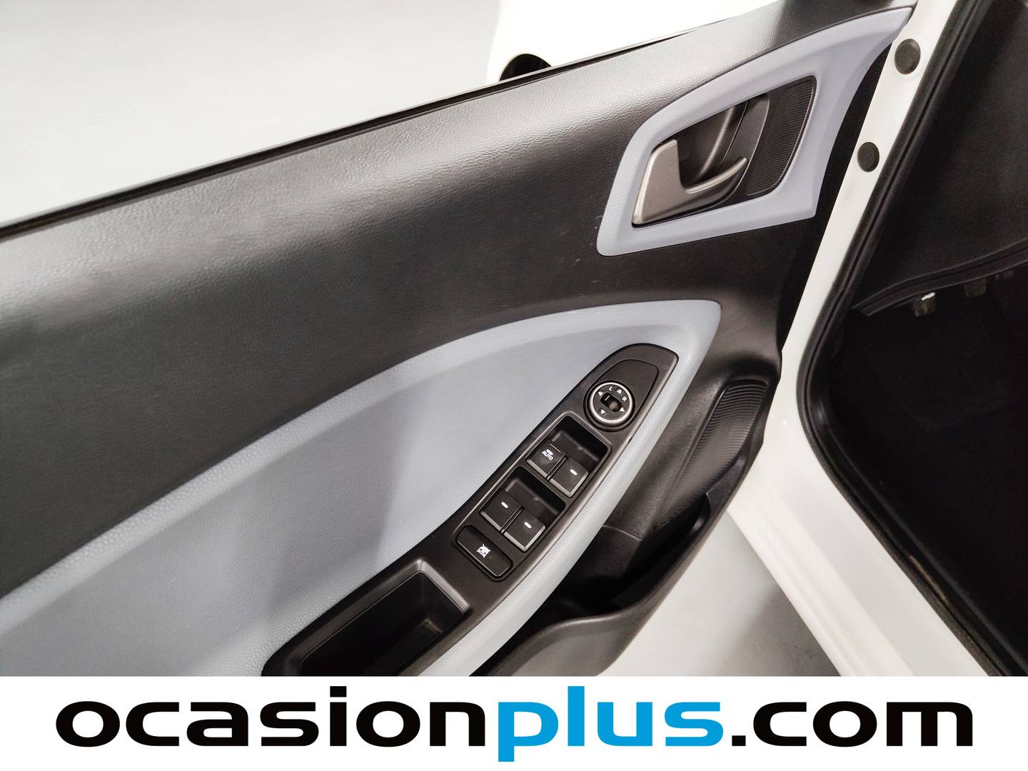 Foto Hyundai i20 Hyundai i20 1.2 MPI Link (84 CV)