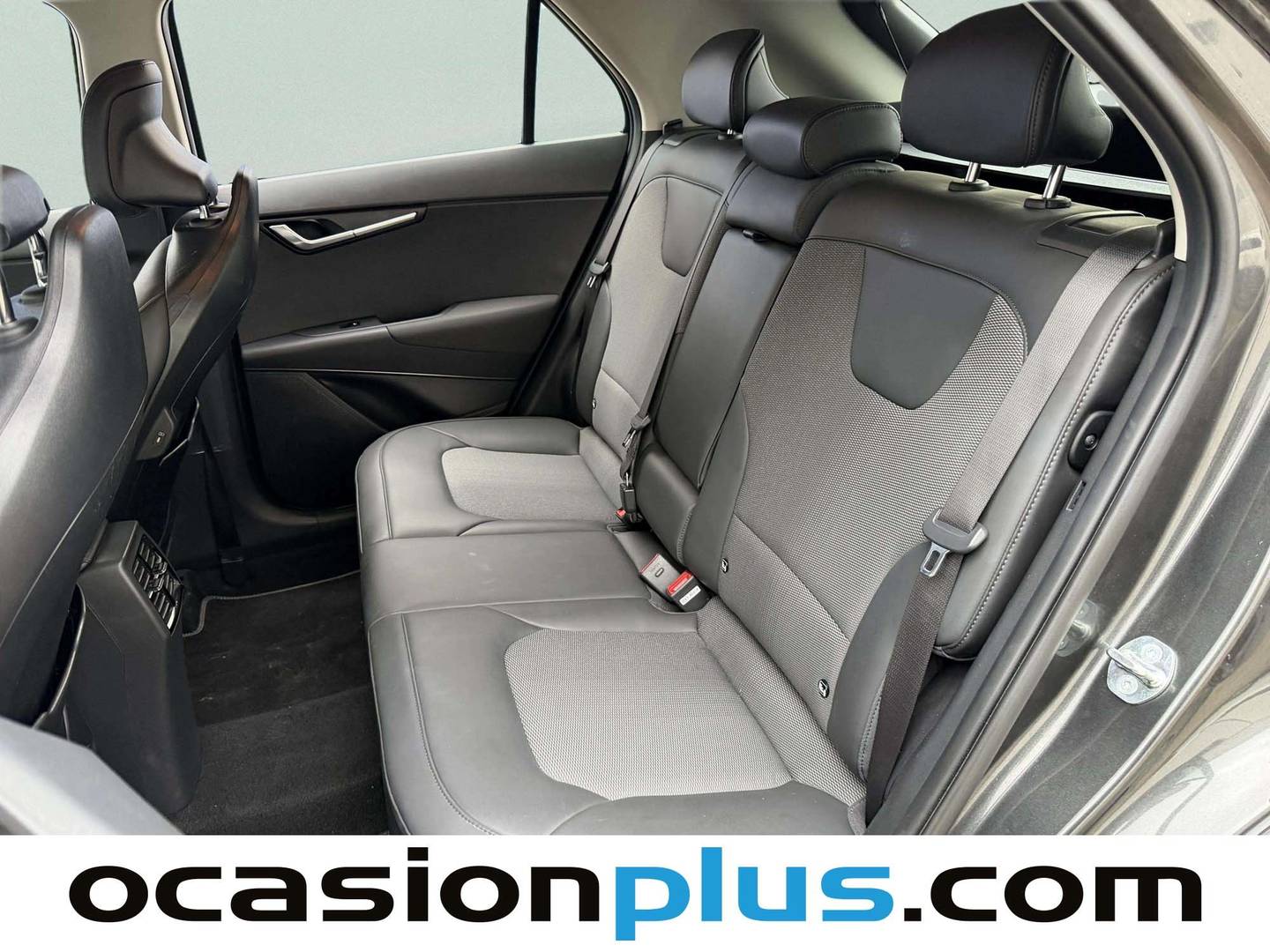 Foto KIA Niro Kia Niro 1.6 GDi HEV Drive (141 CV)