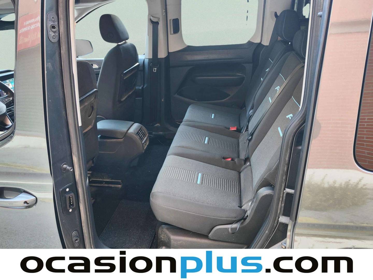 Foto Ford Tourneo Connect Ford Tourneo Connect 2.0 Ecoblue Active (122 CV)