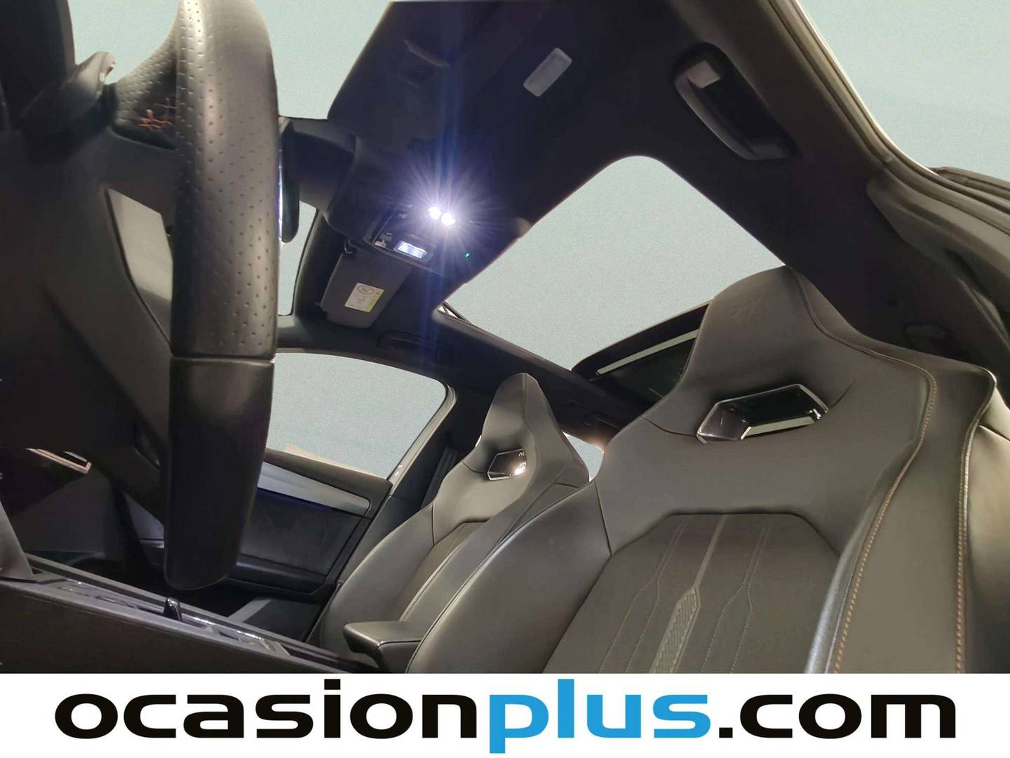 Extras y acabados del Cupra León Cupra Leon Sportstourer 1.4 e-Hybrid DSG (204 CV)