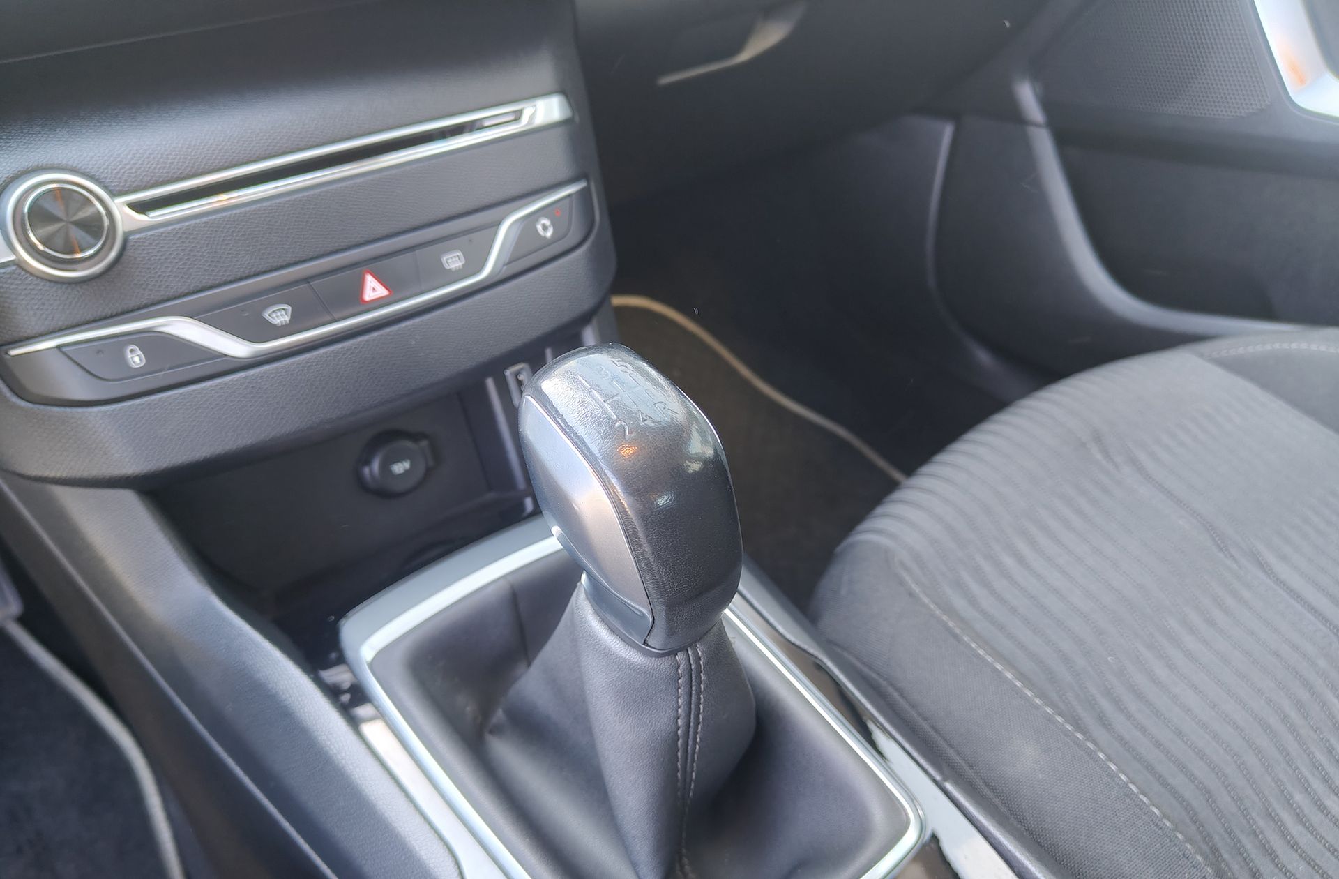 Peugeot 308 1.6 BlueHDi Business Line - foto 5