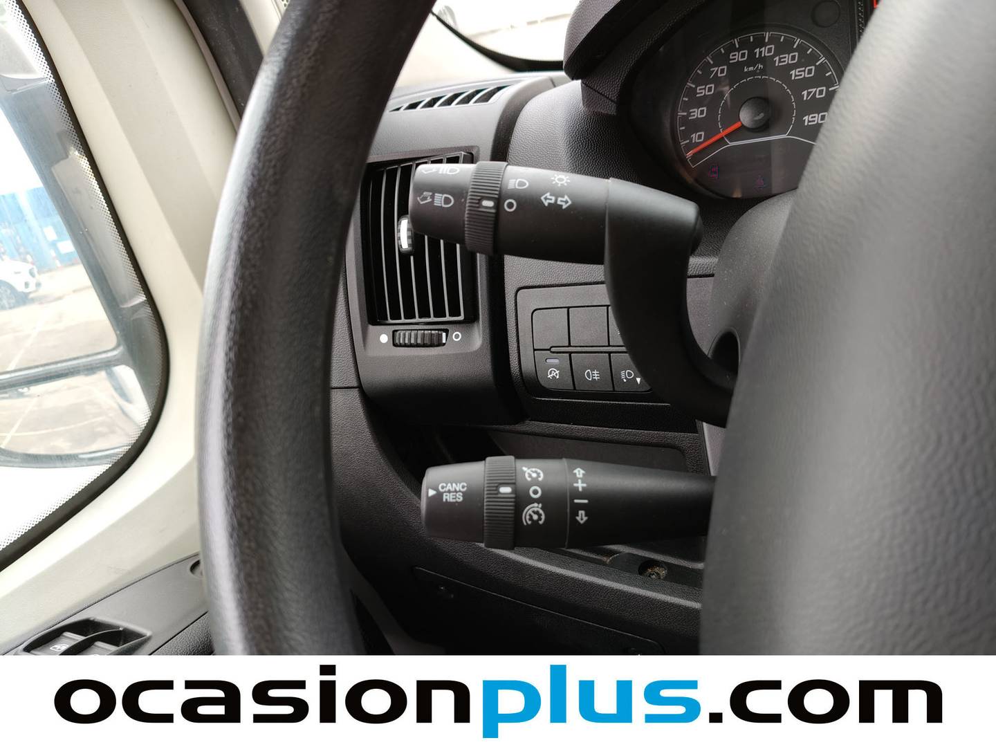 Peugeot Boxer Peugeot Boxer Furgon BlueHDi 140 S&S 335 L3H2 (140 CV) de segunda mano