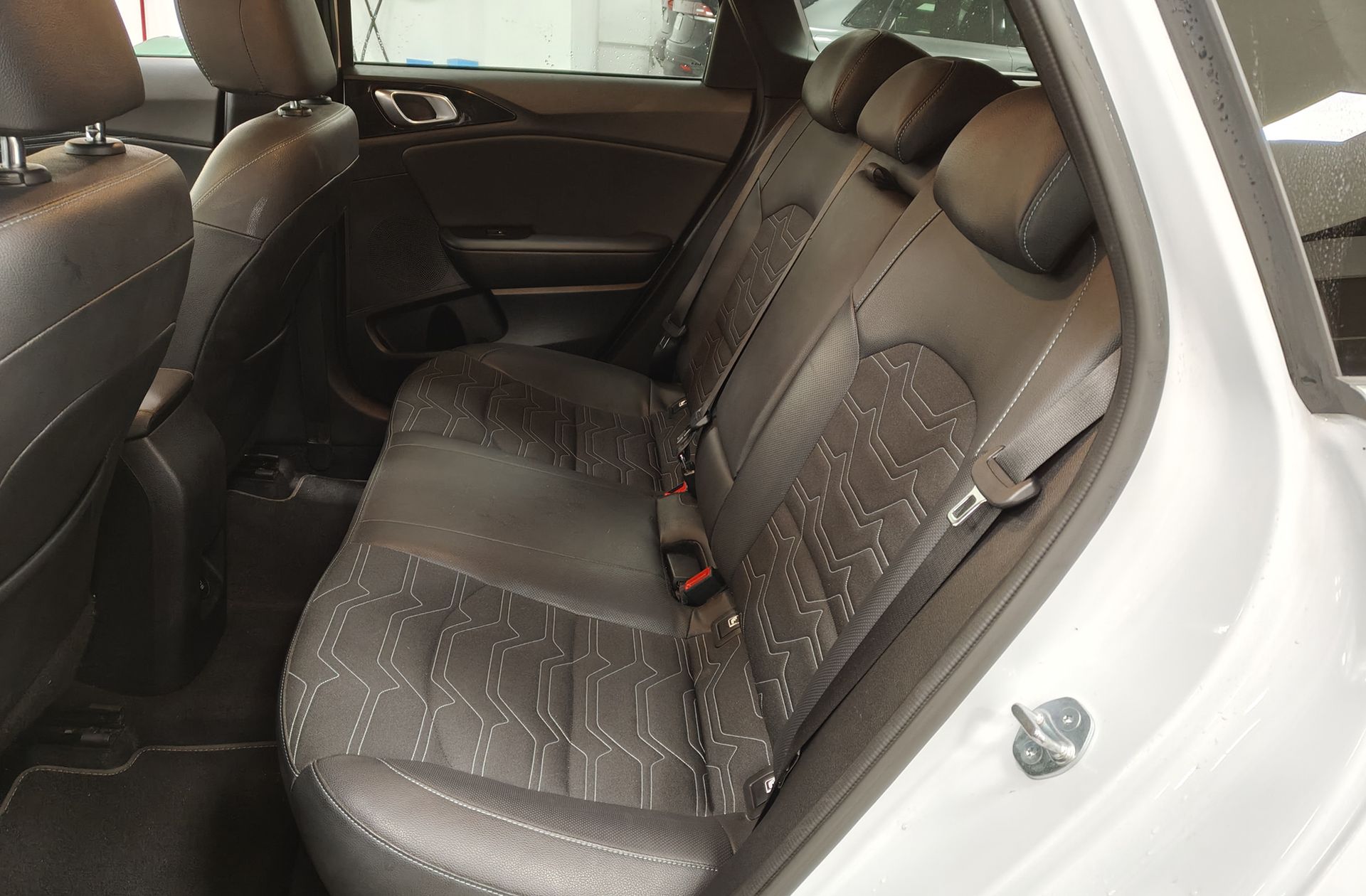Kia Ceed 1.0 MHEV Style Edition DCT - foto 11