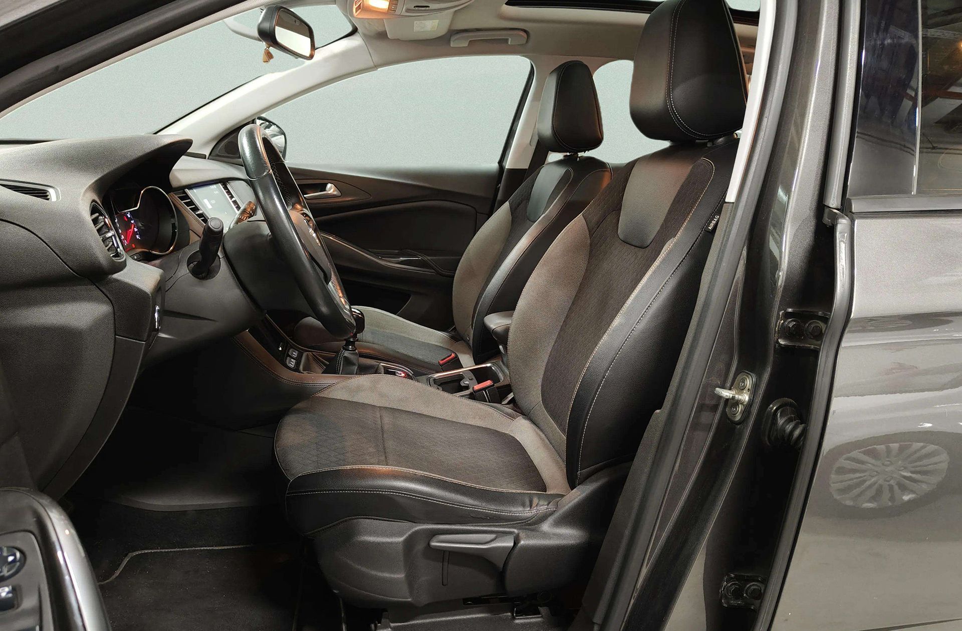 Opel Grandland 1.6 CDTi Excellence - foto 14