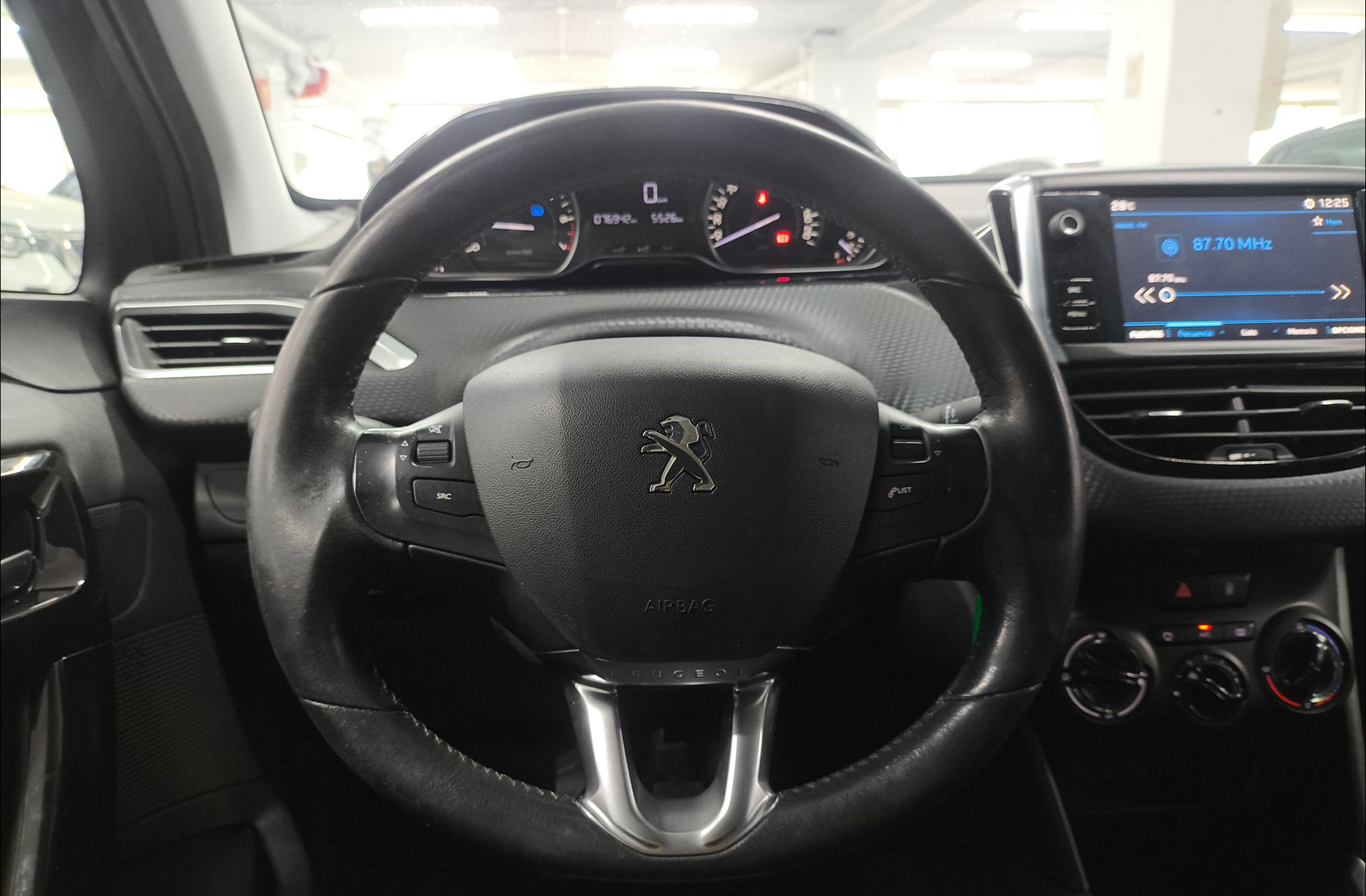 Peugeot 208 1.2 PureTech Style - foto 17