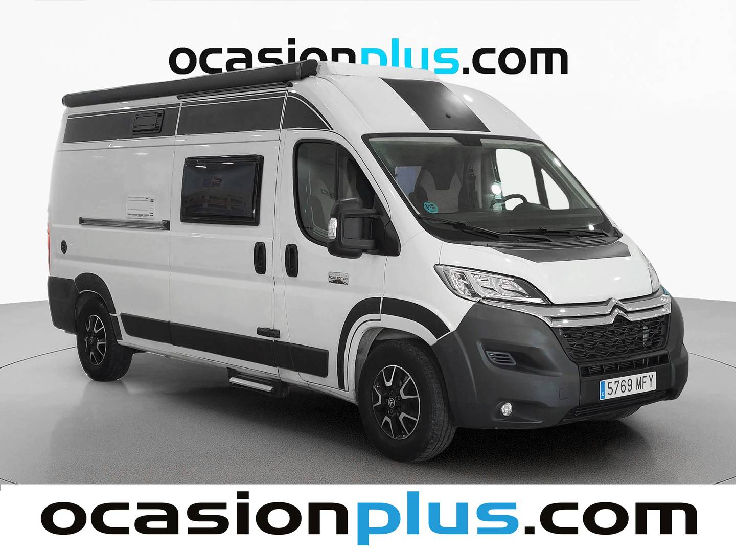 Foto delantera Challenger V114 Challenger V114 VIP (140 CV) 2 Plazas derecha