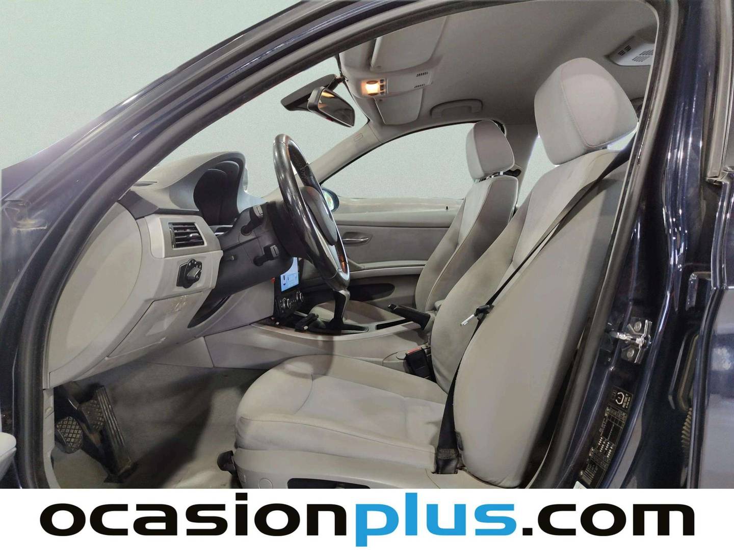 Foto asientos delanteros BMW Serie 3 BMW Serie 3 318i Touring (143 CV)