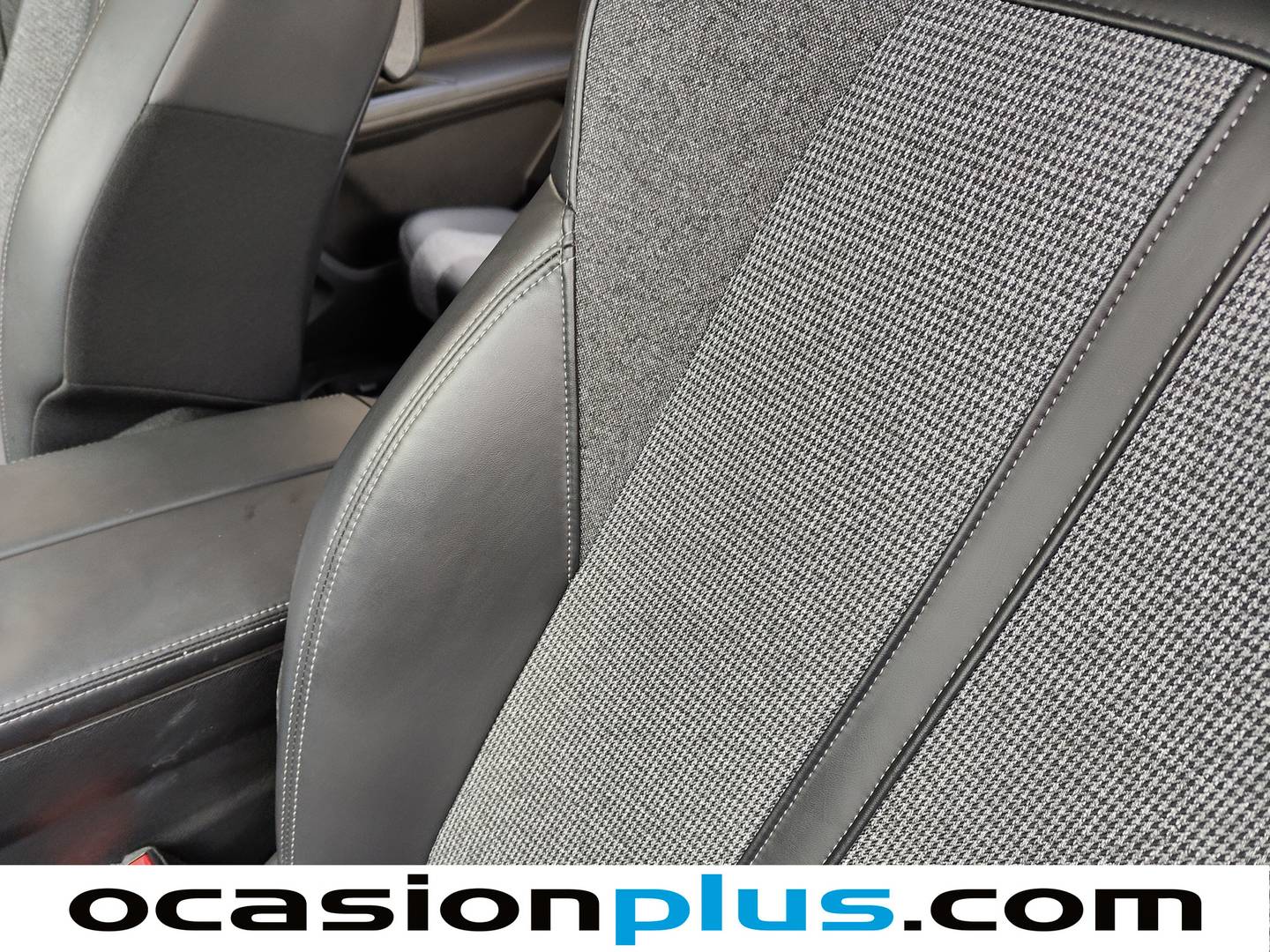 Extras y acabados del Peugeot 5008 Peugeot 5008 BlueHDi 130 S&S Allure EAT8 (130 CV) 7 Plazas