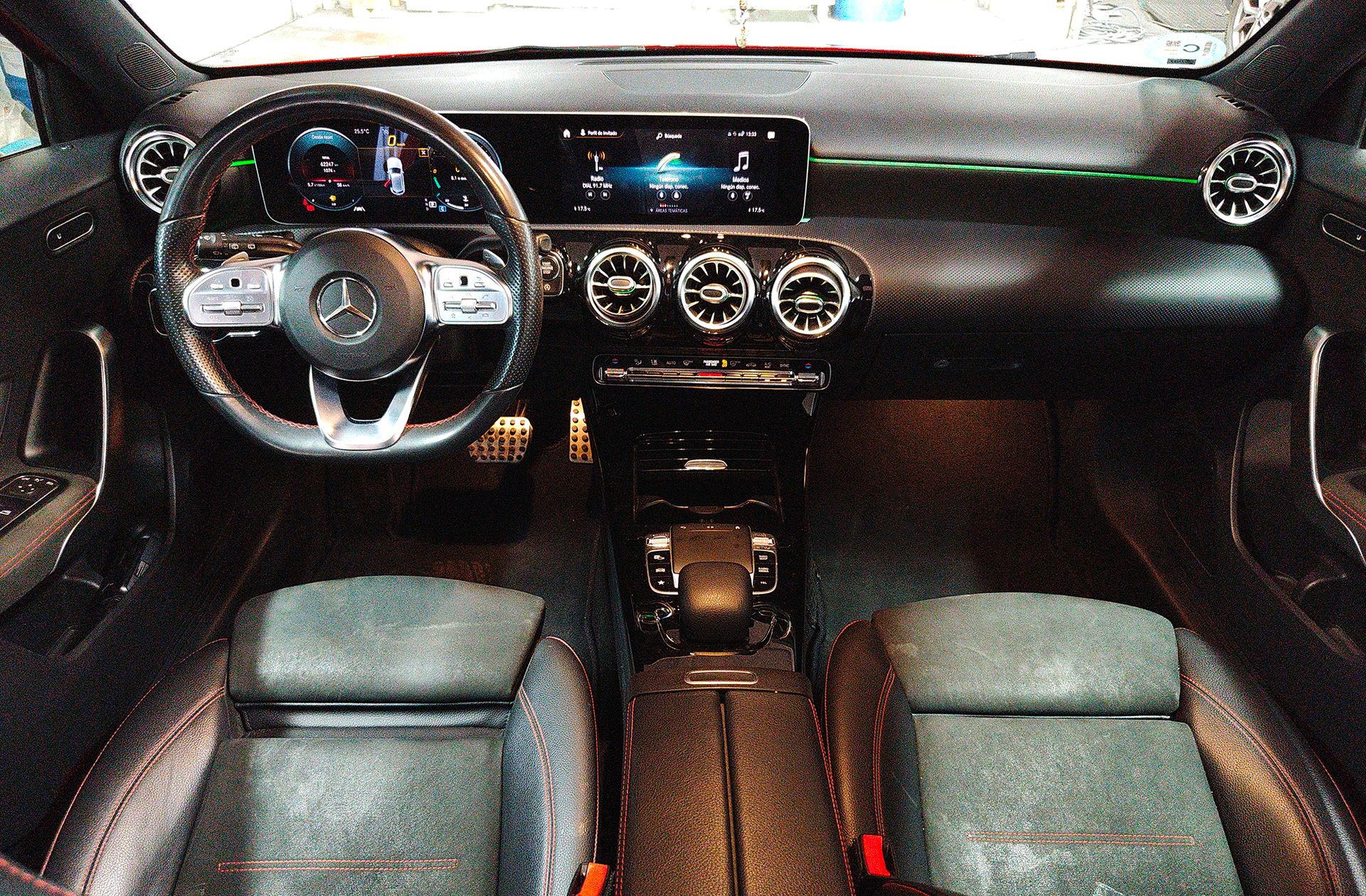 Mercedes-Benz Clase A 180 d Pack AMG - foto 7