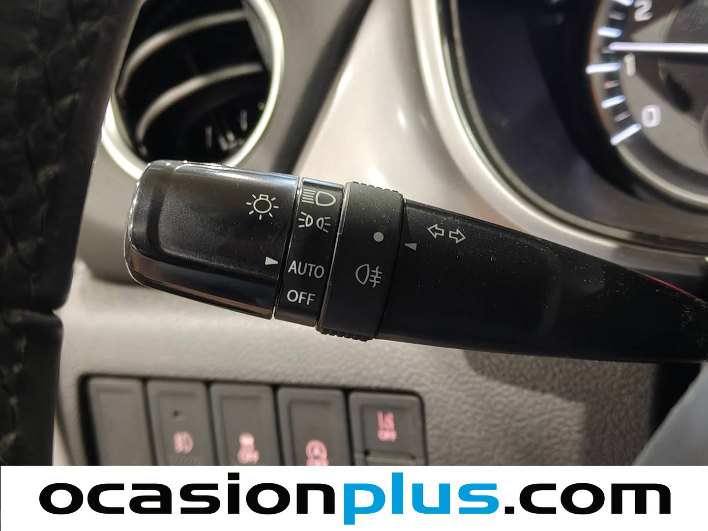 Acabados Suzuki Vitara Suzuki Vitara 1.4 T Mild Hybrid GLE (129 CV)