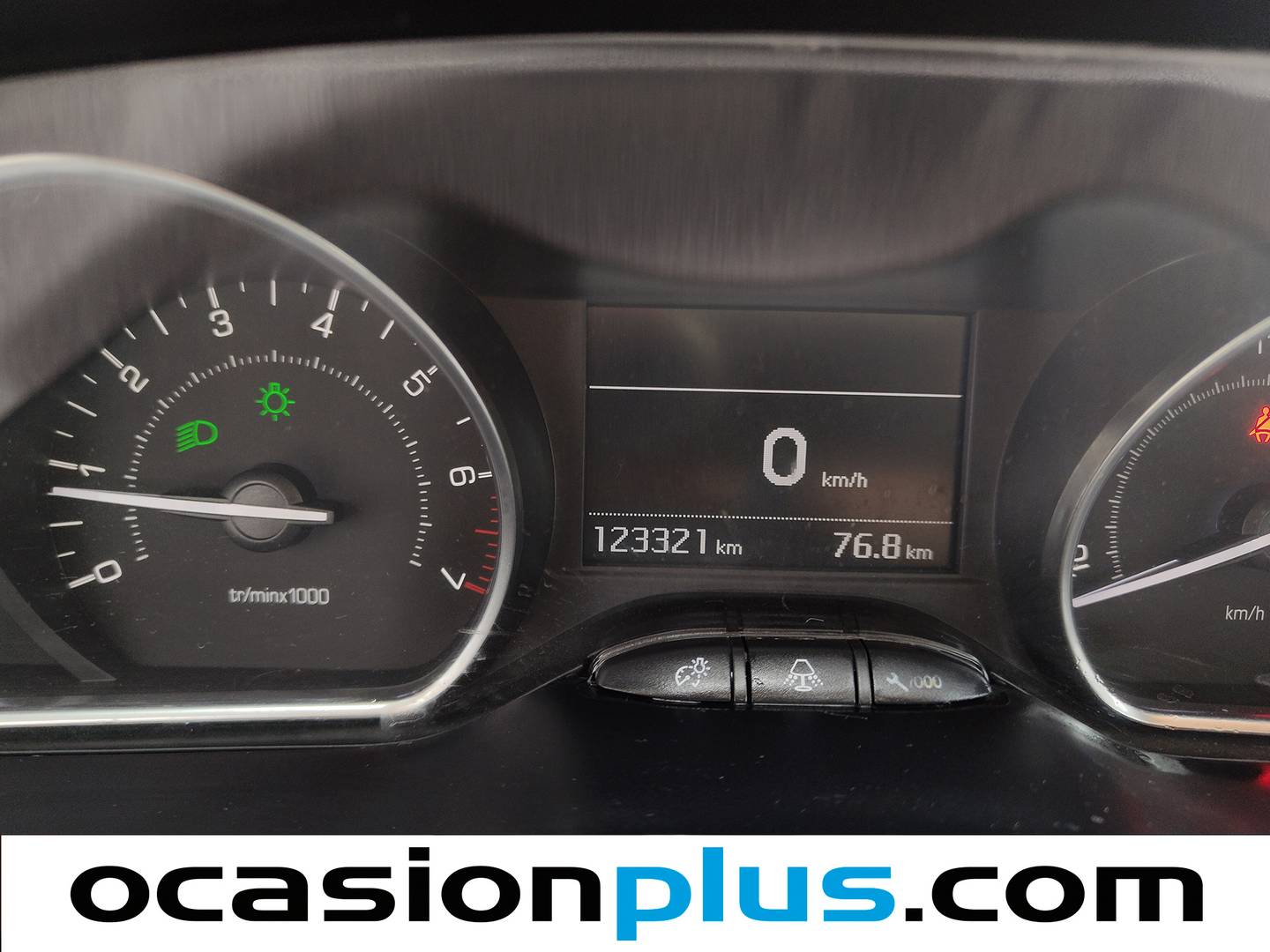 Peugeot 2008 Peugeot 2008 VTI 82 Active (82 CV) seminuevo