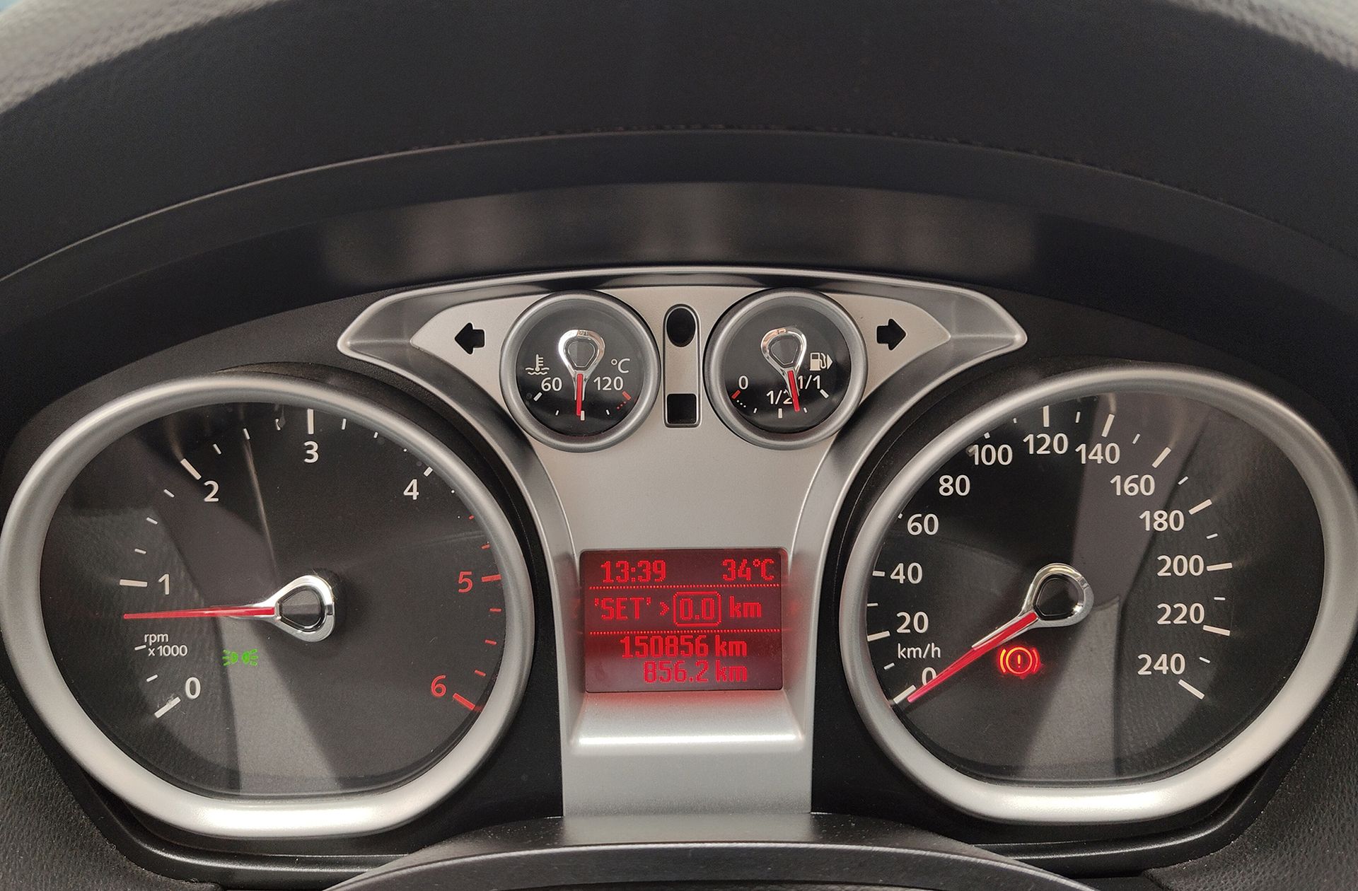 Ford Kuga 2.0 TDCi Trend 4x2 - foto 18