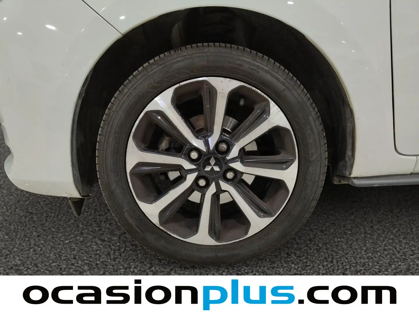 Foto Mitsubishi Space Star Mitsubishi Space Star 120 MPI Kaiteki (71 CV)