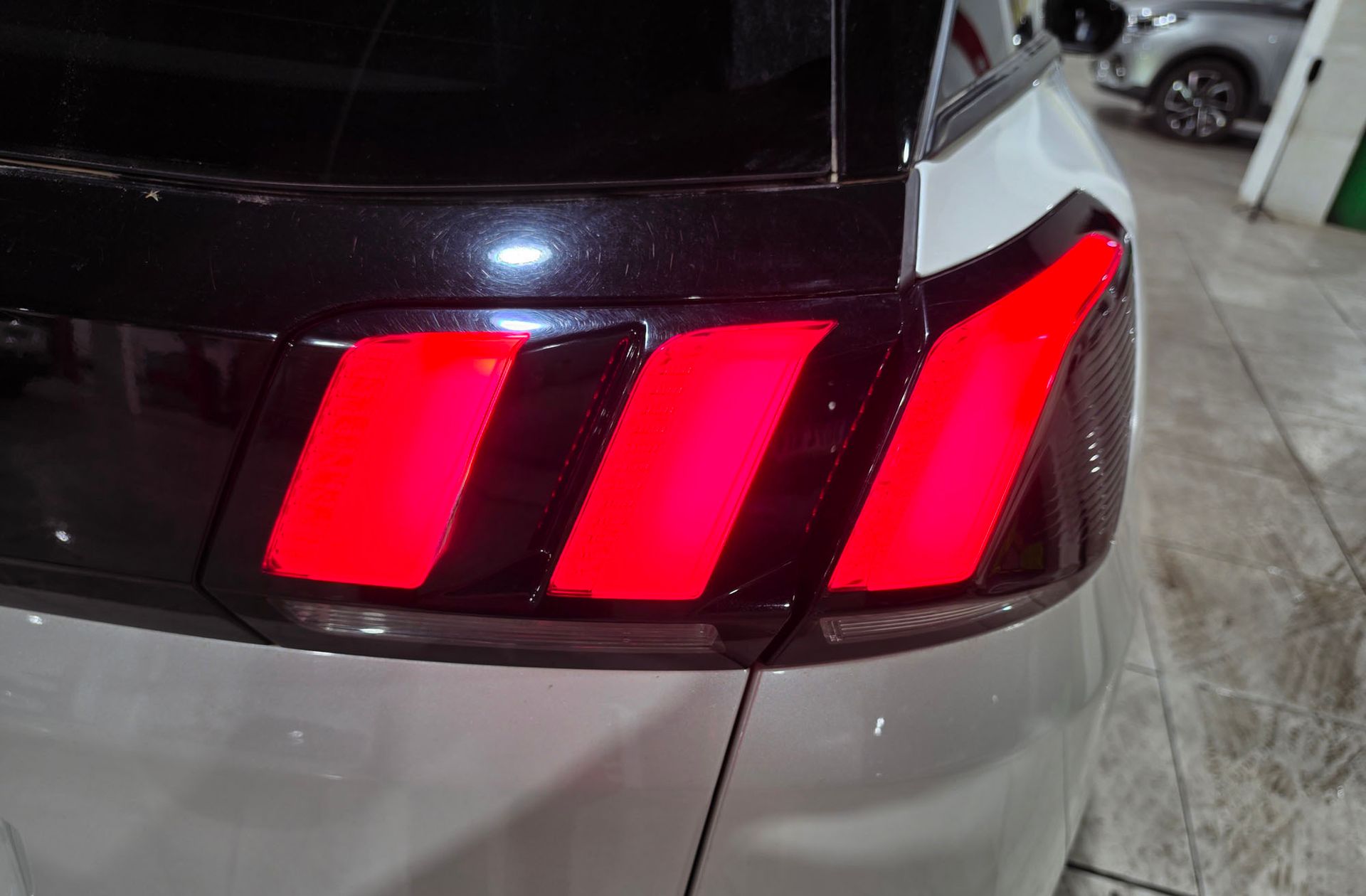 Peugeot 3008 PureTech 130 Allure Pack - foto 17