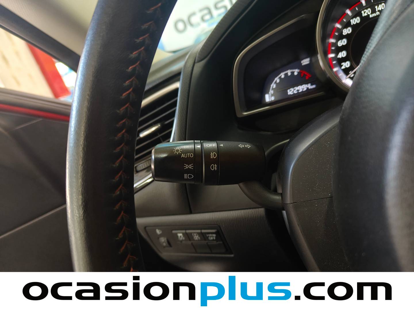 Equipamiento del Mazda Mazda3 Mazda Mazda 3 2.0 GE Style MT (120 CV)