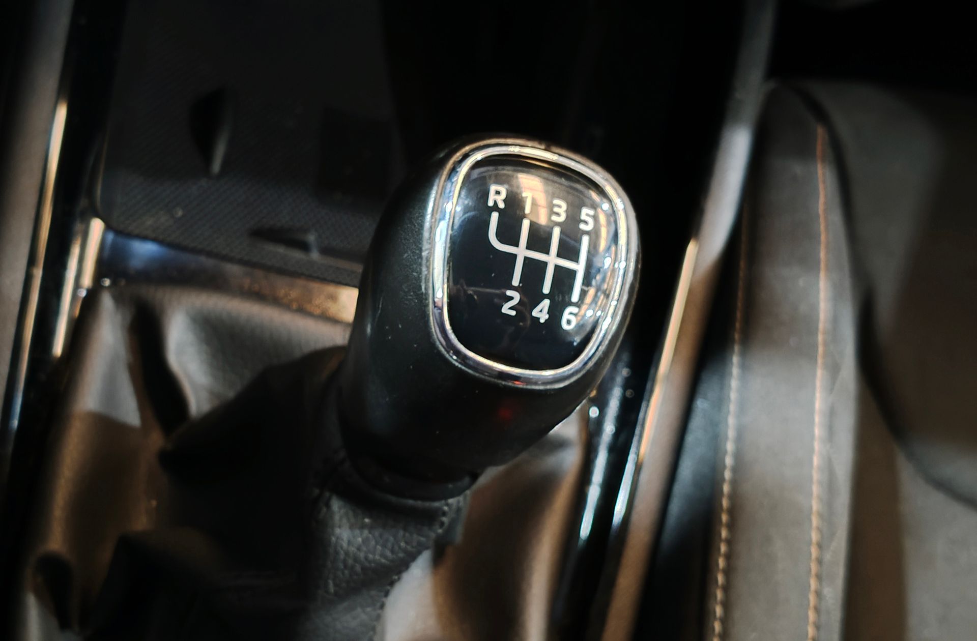 Škoda Kamiq 1.0 TSI Ambition - foto 5