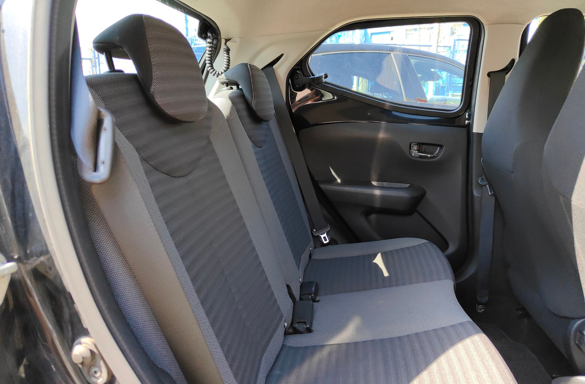Toyota Aygo 1.0 70 X-Play - foto 15
