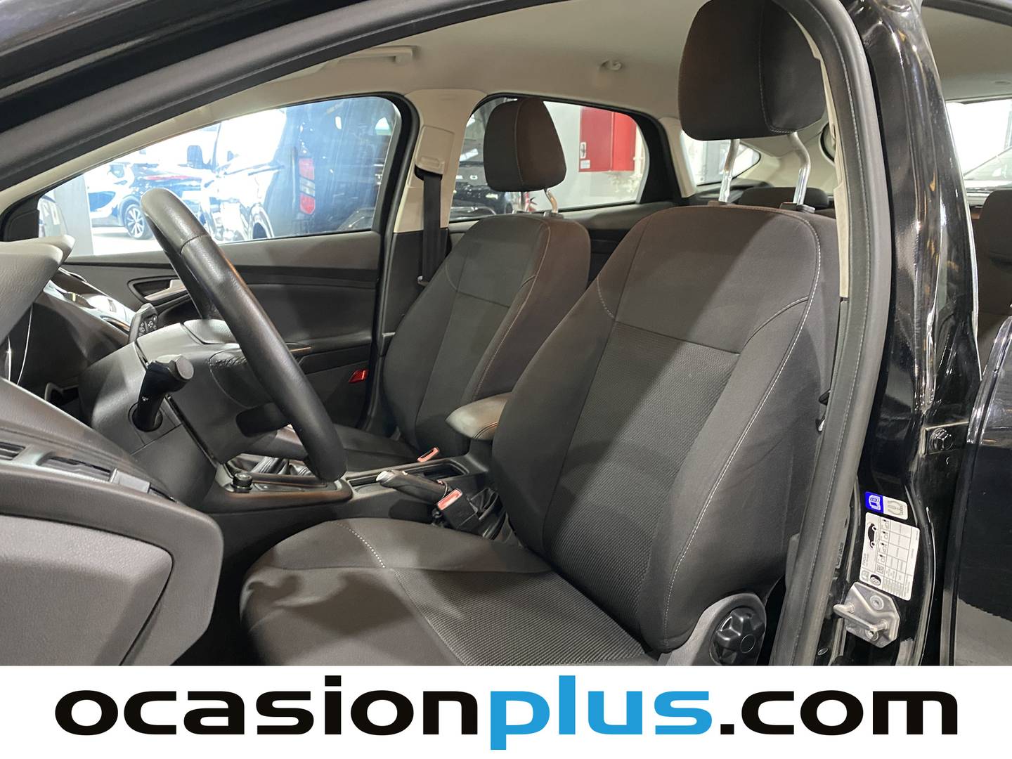 Foto asientos delanteros Ford Focus Ford Focus 1.0 Ecoboost S&S Trend+ (125 CV)