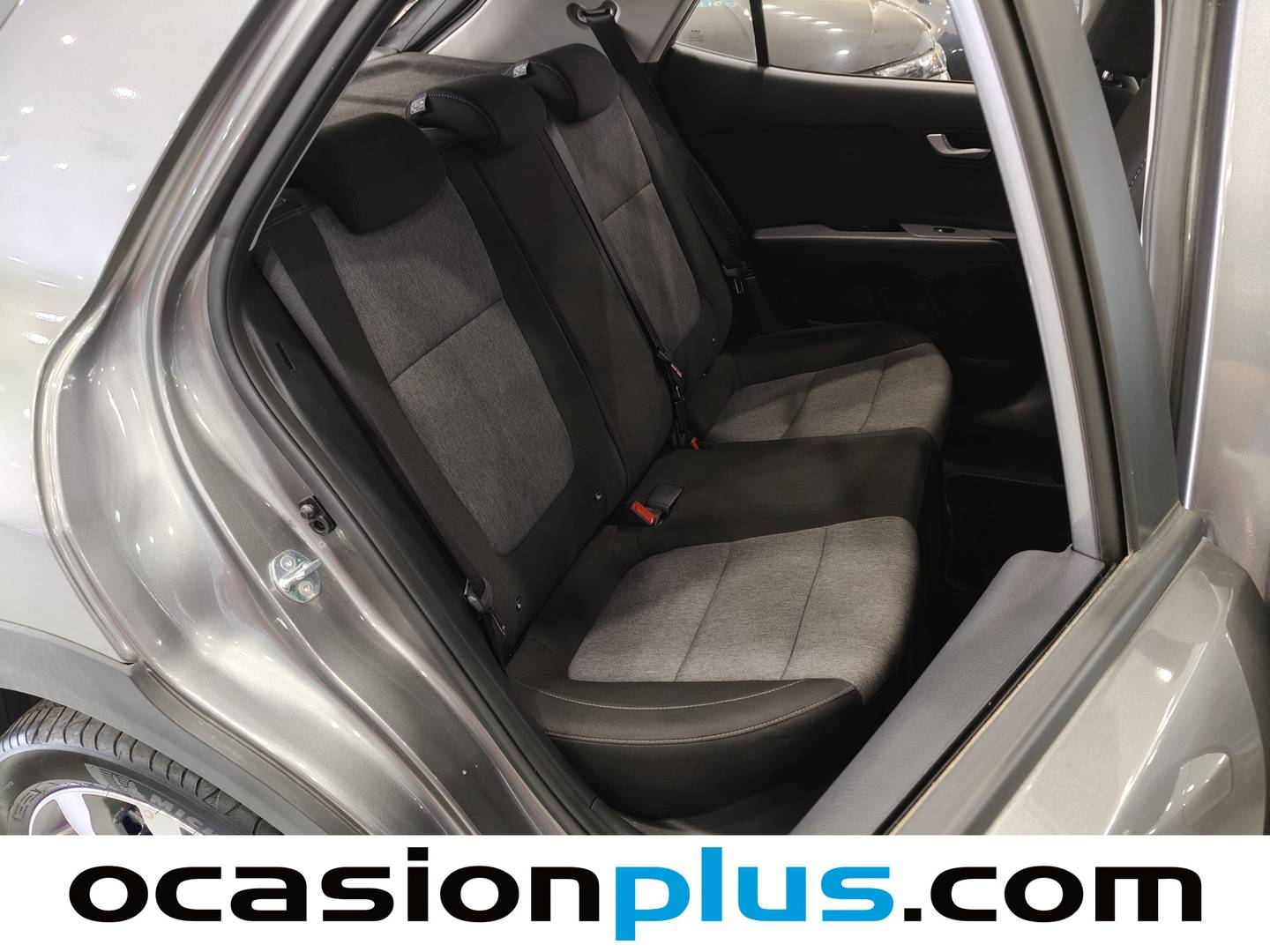 Foto asientos traseros KIA Stonic KIA Stonic 1.0 T-GDi MHEV MT Concept (100 CV)