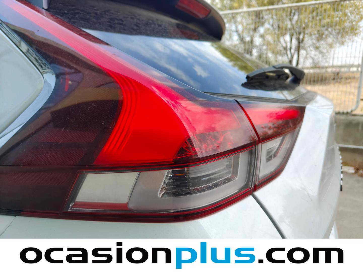 Acabados Mitsubishi Eclipse Cross Mitsubishi Eclipse Cross 2.4 PHEV Kaiteki 4WD Auto (188 CV)