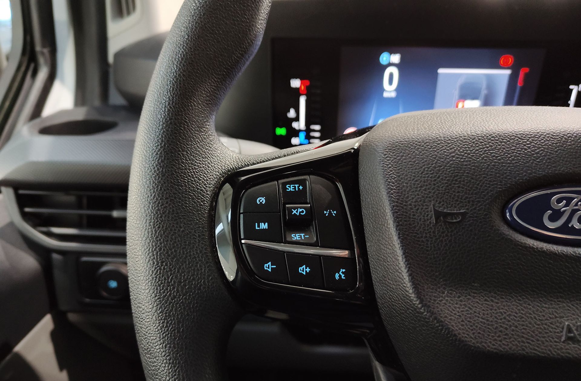 Ford Transit Custom Kombi 2.0 EcoBlue 320 L1 Trend - foto 24