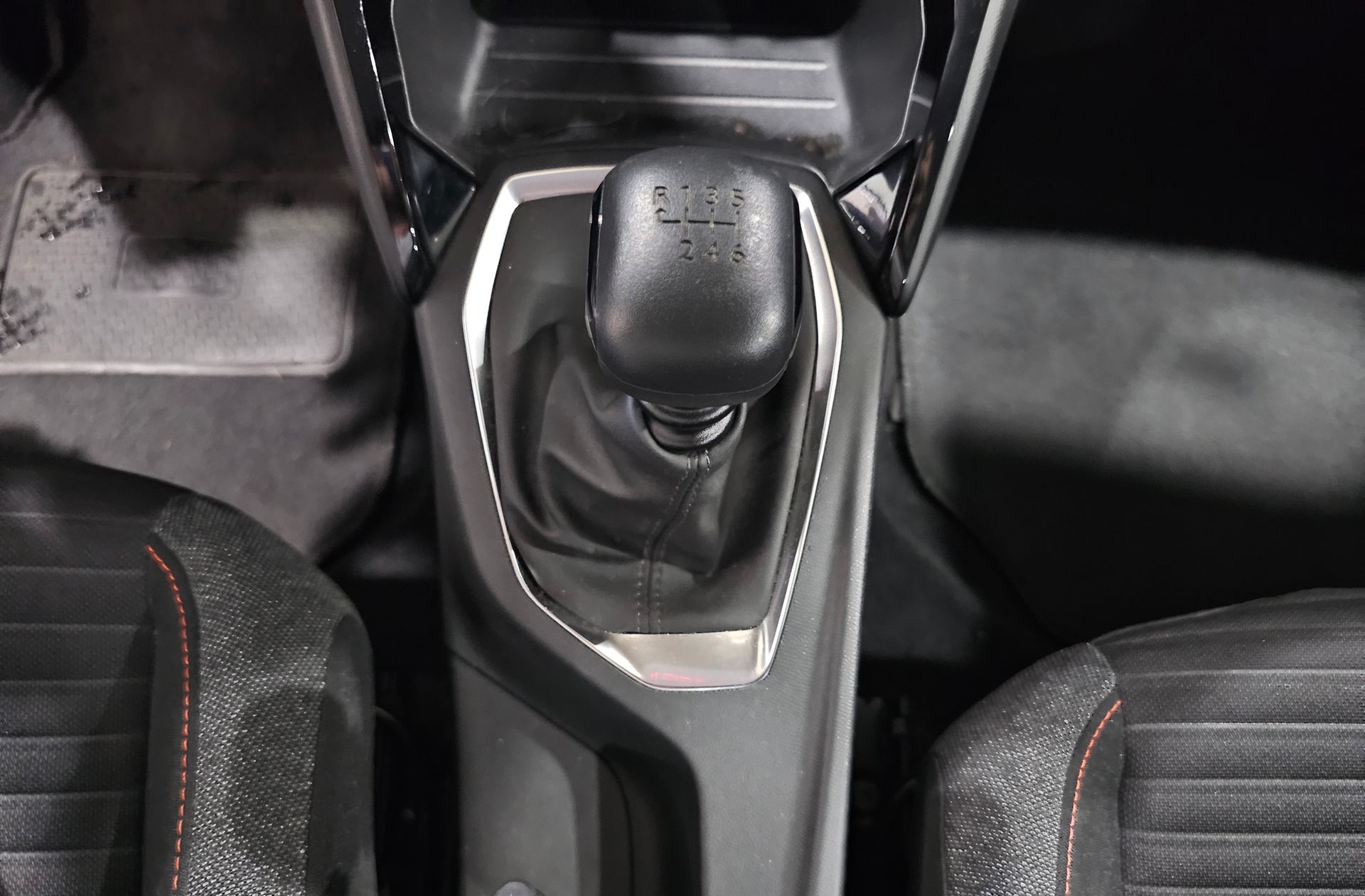 Peugeot 208 PureTech 100 Active Pack - foto 5