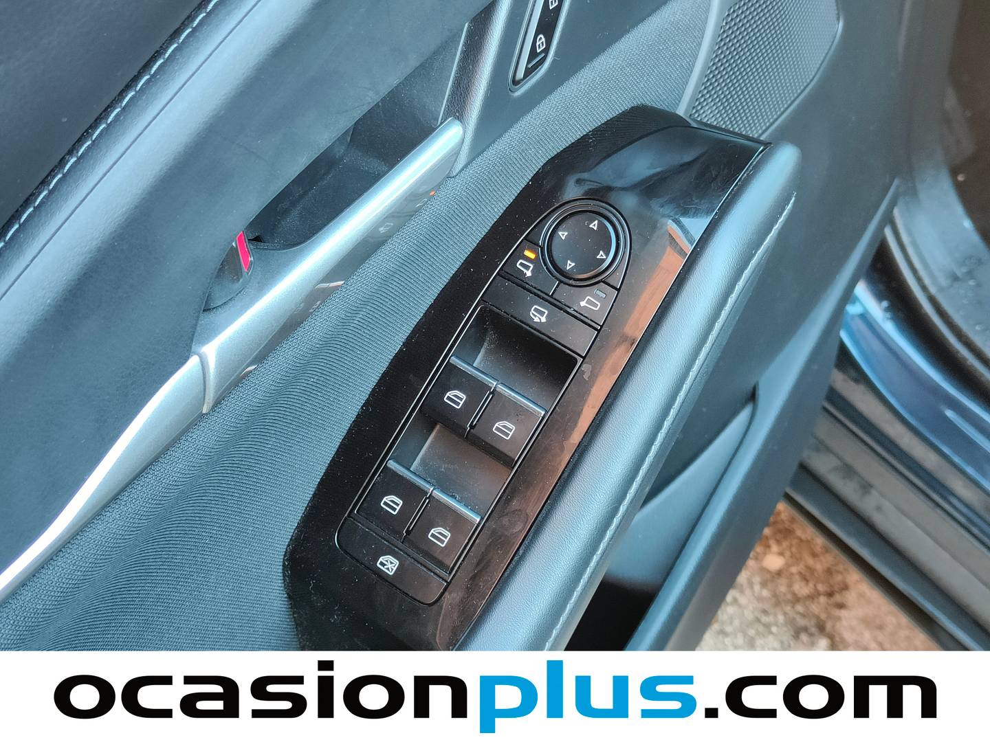 Foto Mazda CX-30 Mazda CX-30 e-SKY G MHEV Prime-line (140 CV)