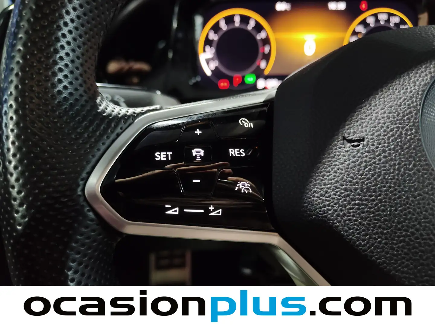 Foto Volkswagen Golf Volkswagen Golf R-Line 1.5 eTSI (150 CV) DSG