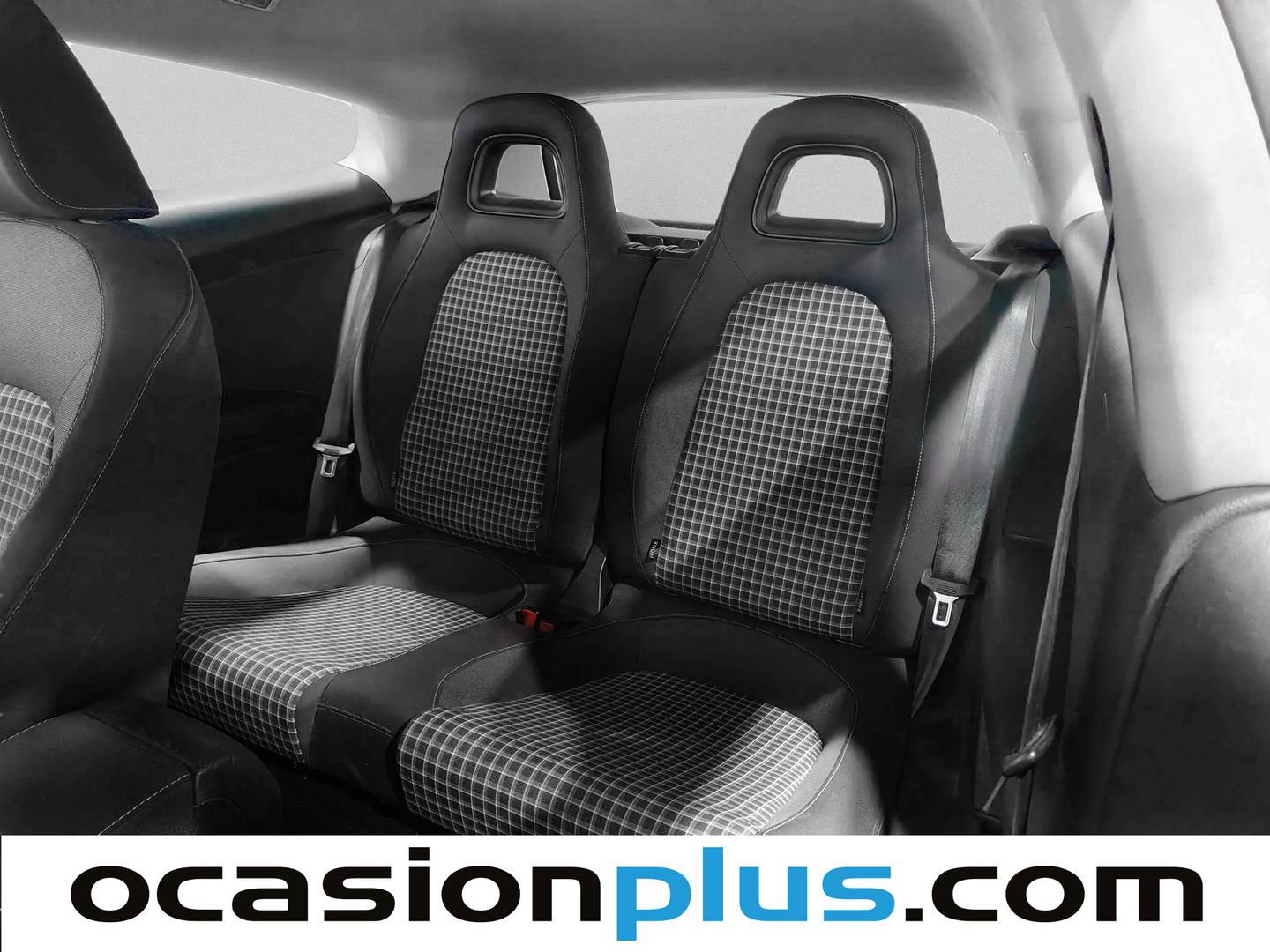 Foto asientos traseros Volkswagen Scirocco Volkswagen Scirocco R-Line 2.0 TDI BMT (150 CV)