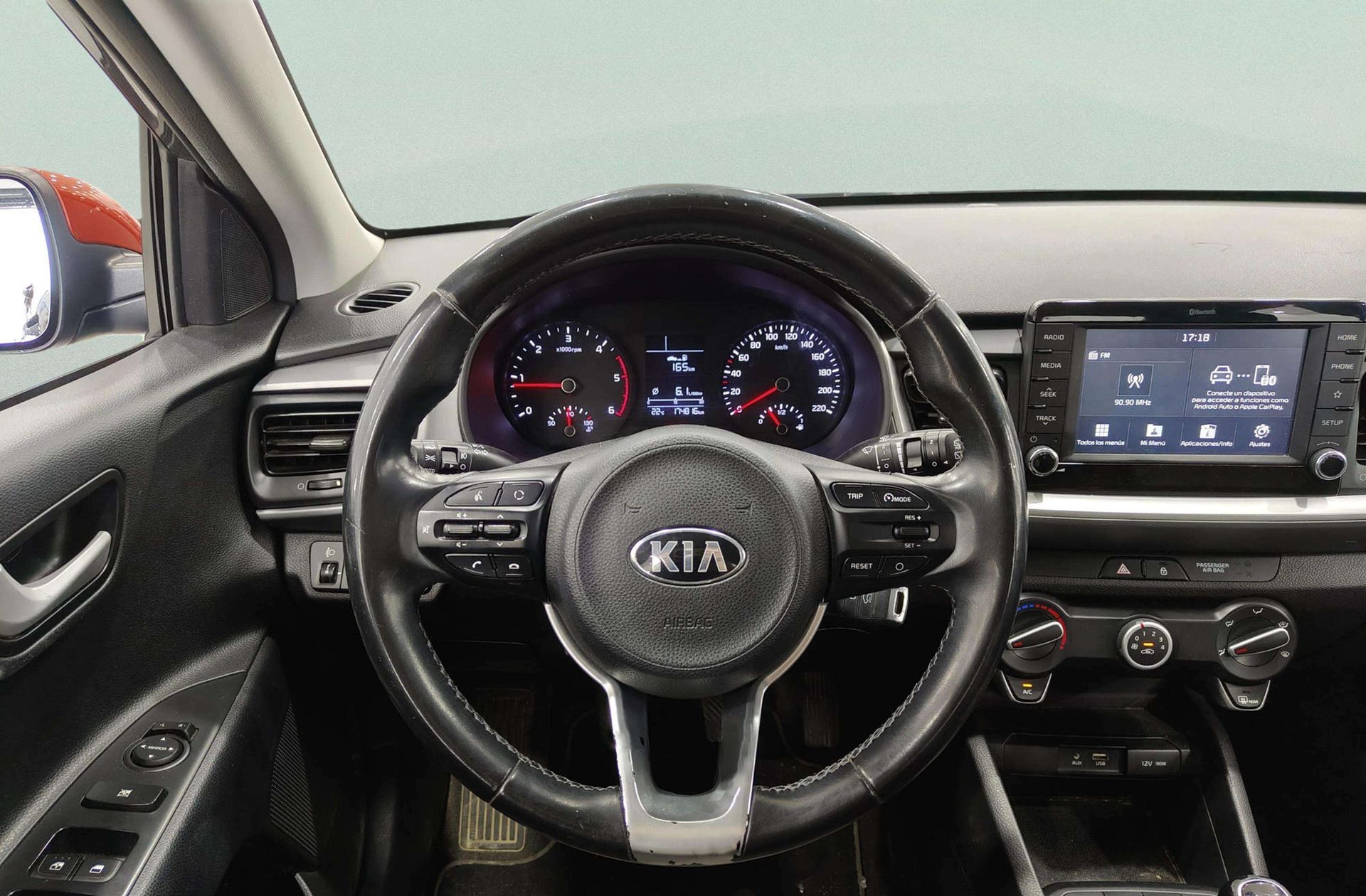 Kia Stonic 1.6 CRDi VGT Eco-D Concept - foto 17