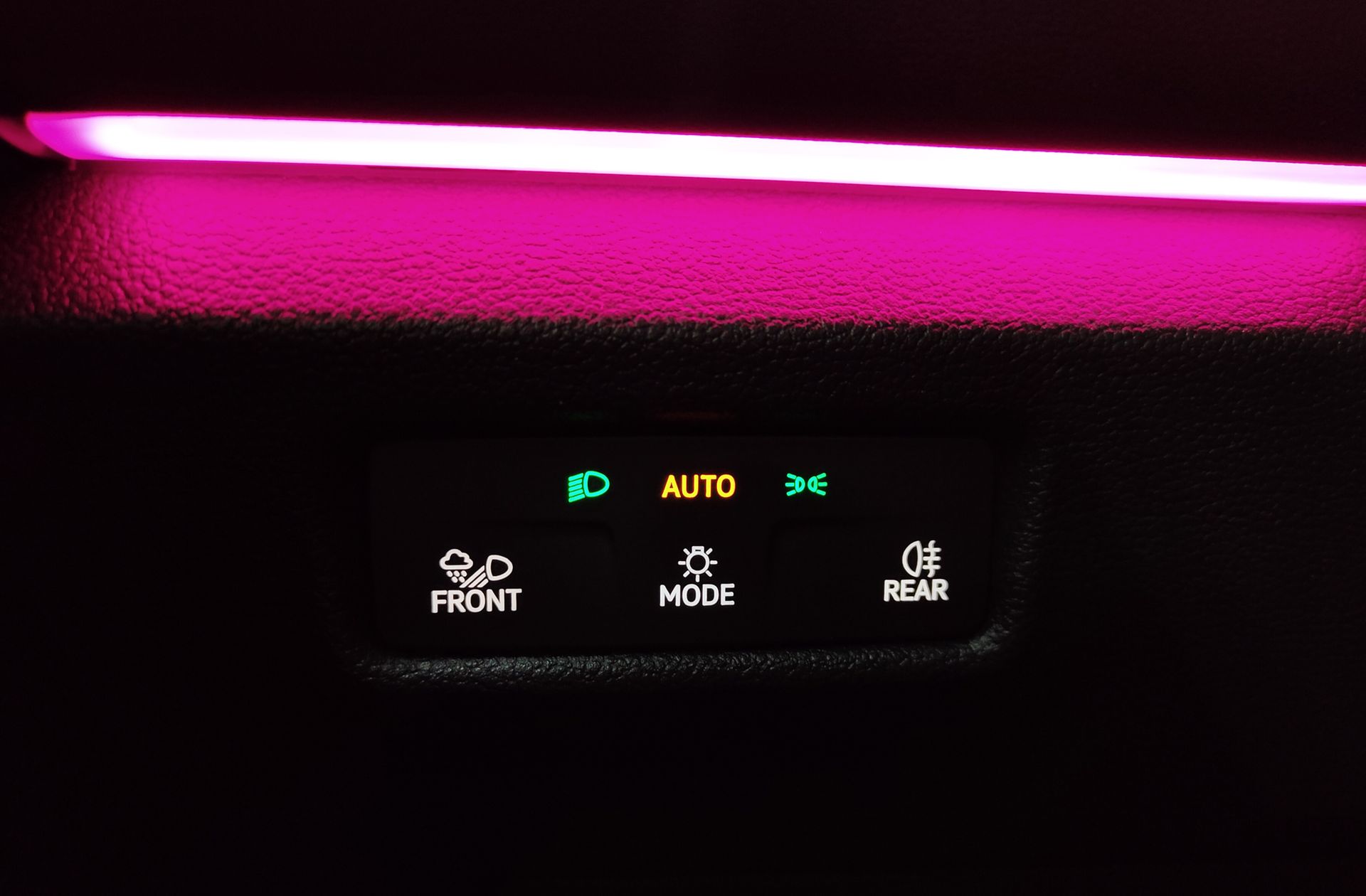 Volkswagen Tiguan ``Más`` 1.5 eTSI DSG - foto 26