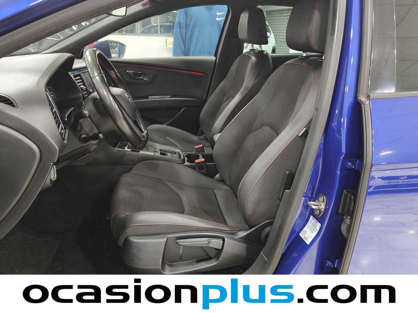 Foto asientos delanteros Seat León SEAT León 2.0 TDI S&S FR Edition Plus DSG7 (150 CV)