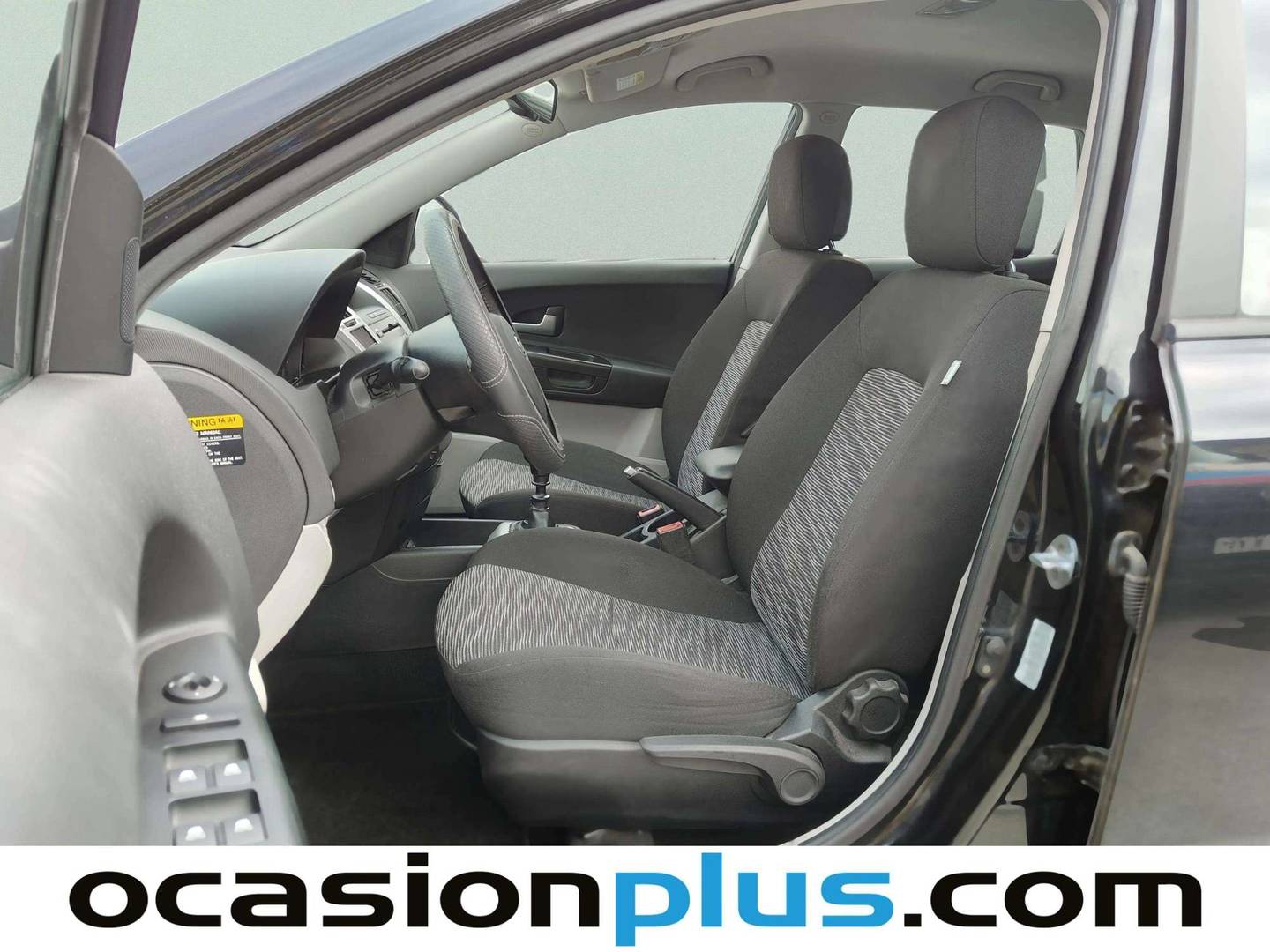 Foto asientos delanteros KIA Ceed KIA Ceed 1.6 CVVT Active (122 CV)