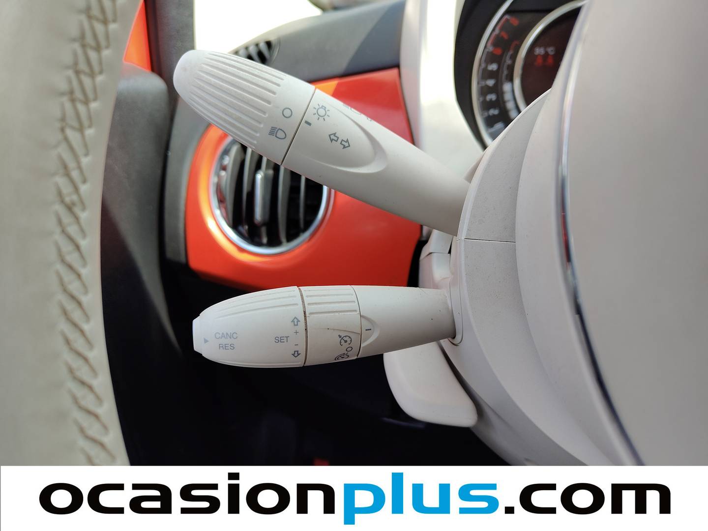 Foto delantera Fiat 500 Fiat 500 1.0 Hybrid Dolcevita (70 CV) derecha