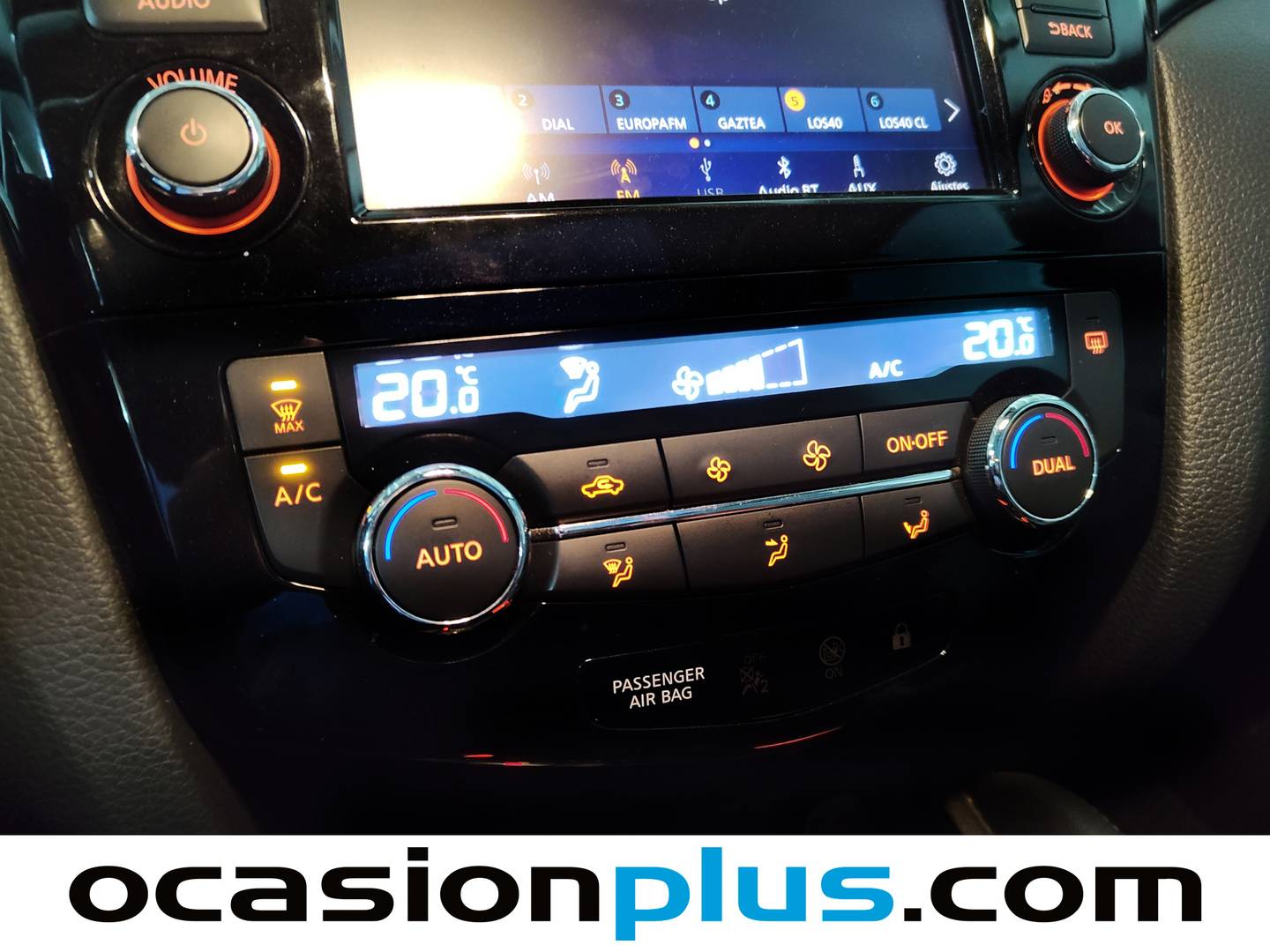 Foto Nissan QASHQAI Nissan Qashqai DIG-T 140 N-Connecta 4x2 (140 CV)